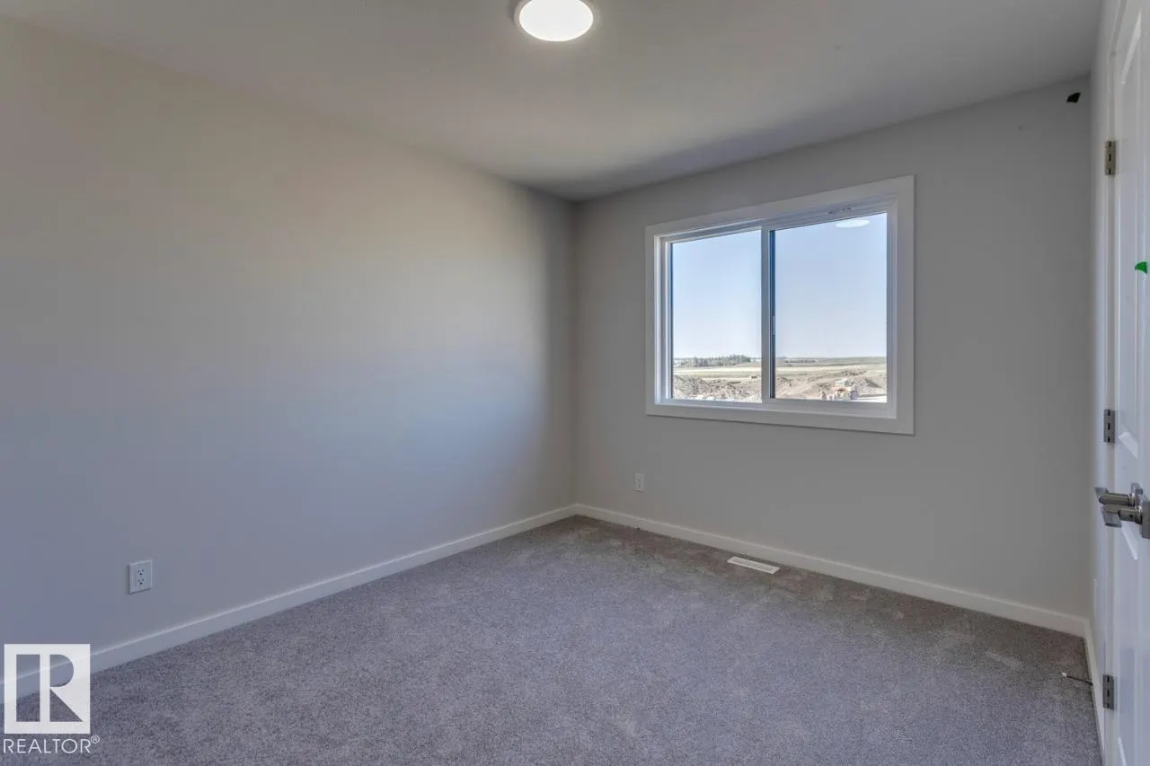 6 Chartres Close