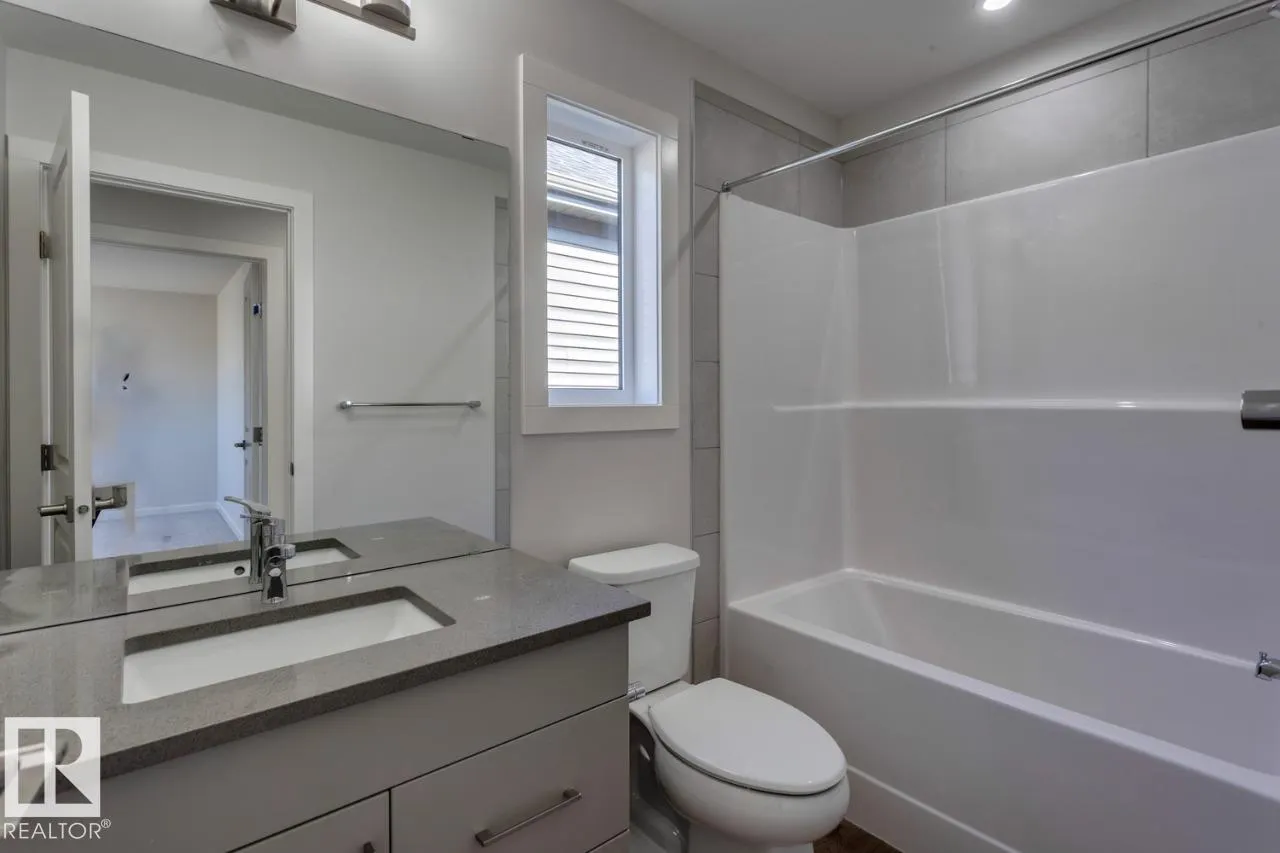 6 Chartres Close