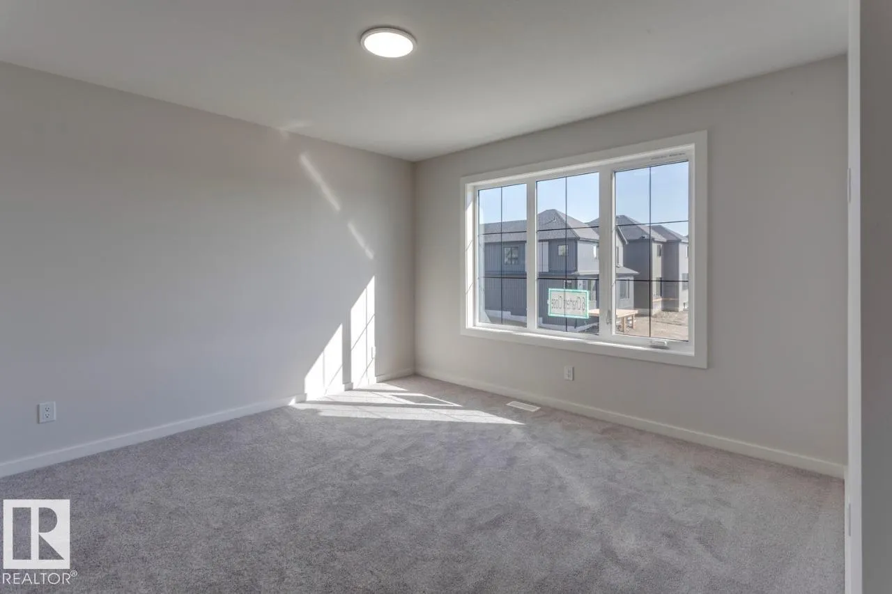 6 Chartres Close