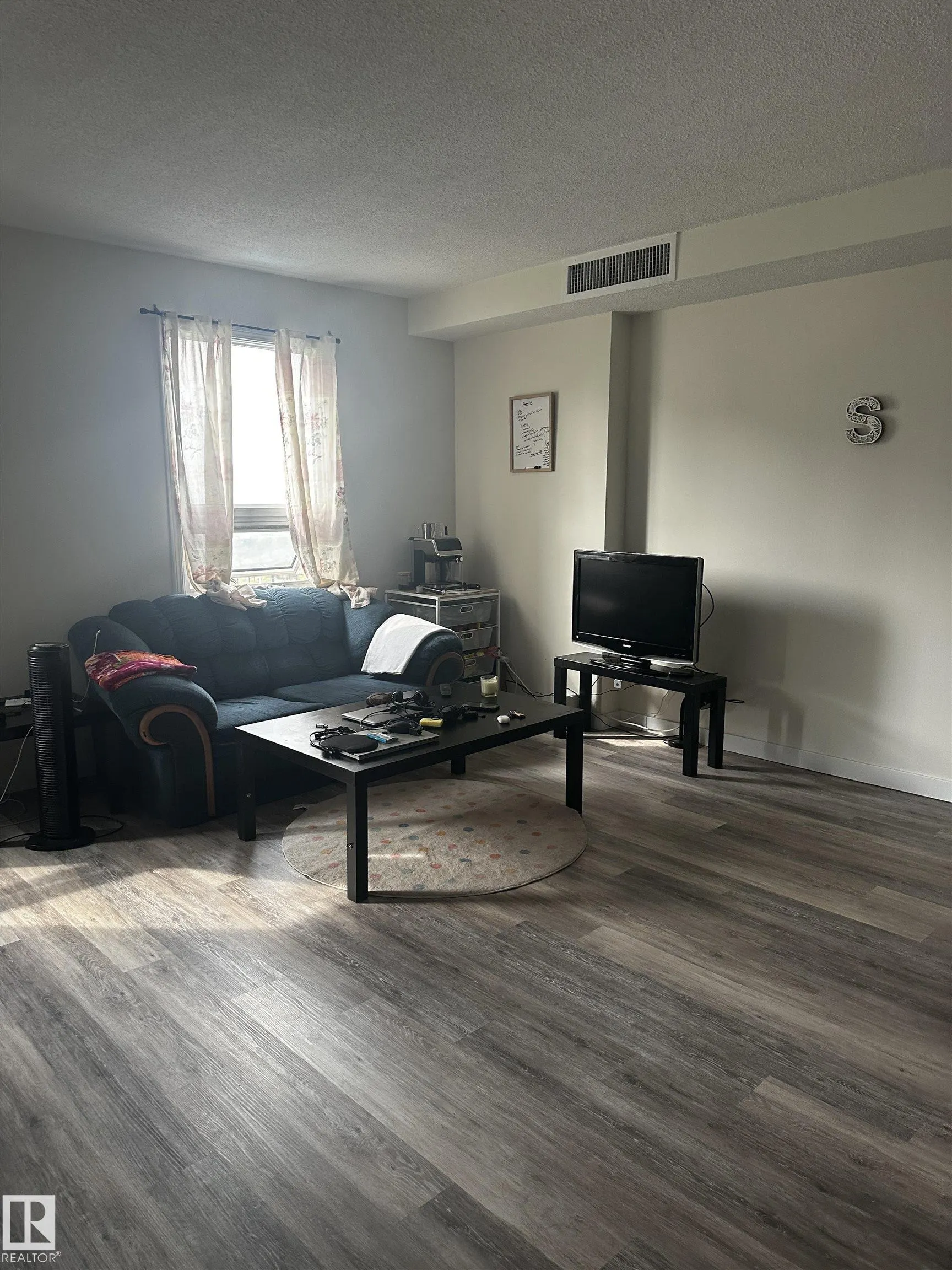 10140 120 Street