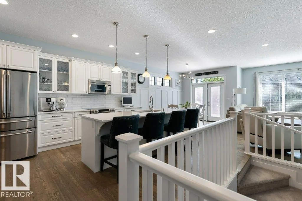 1715 TANAGER Close