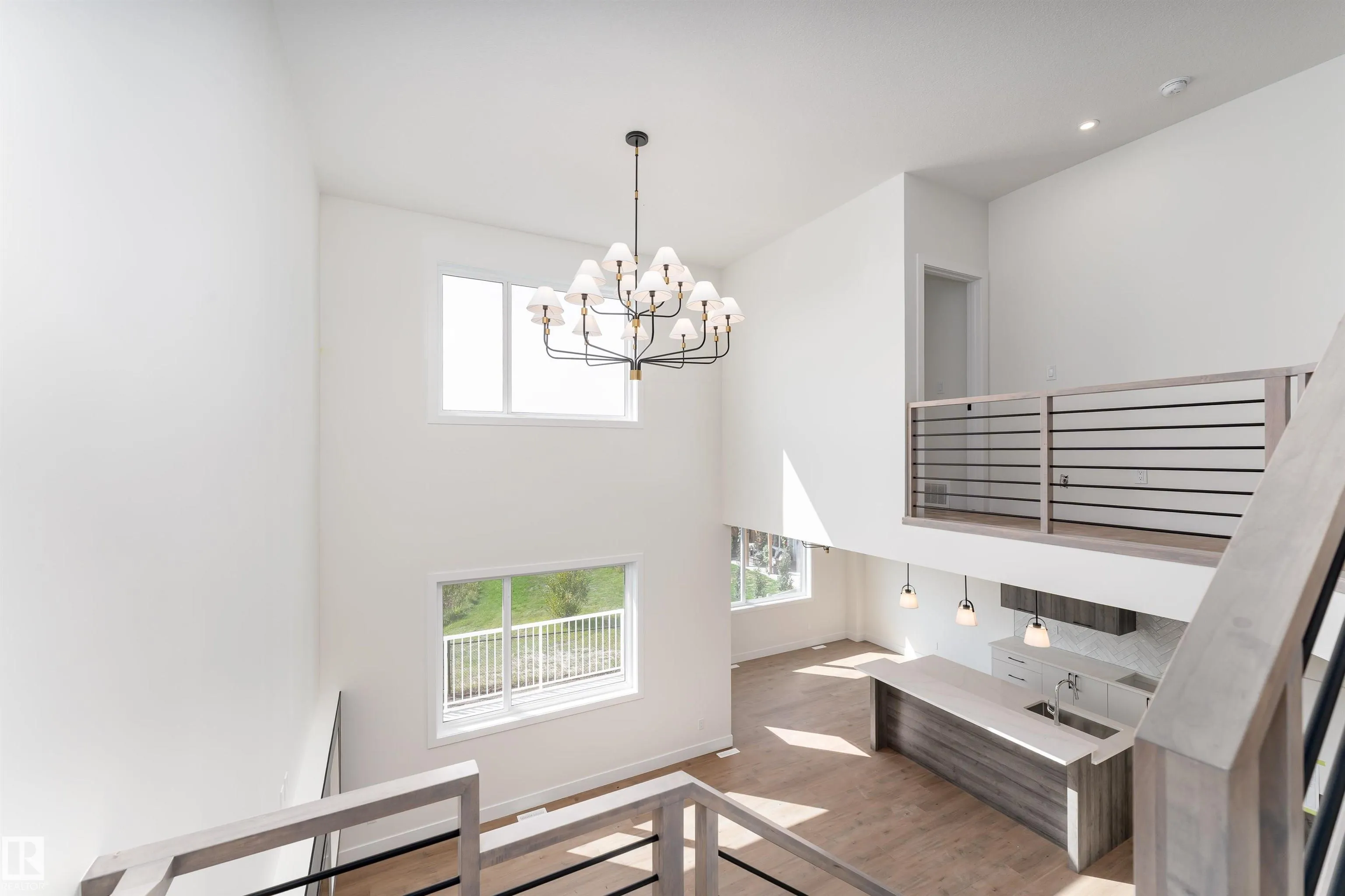 39 MAPLE Crescent