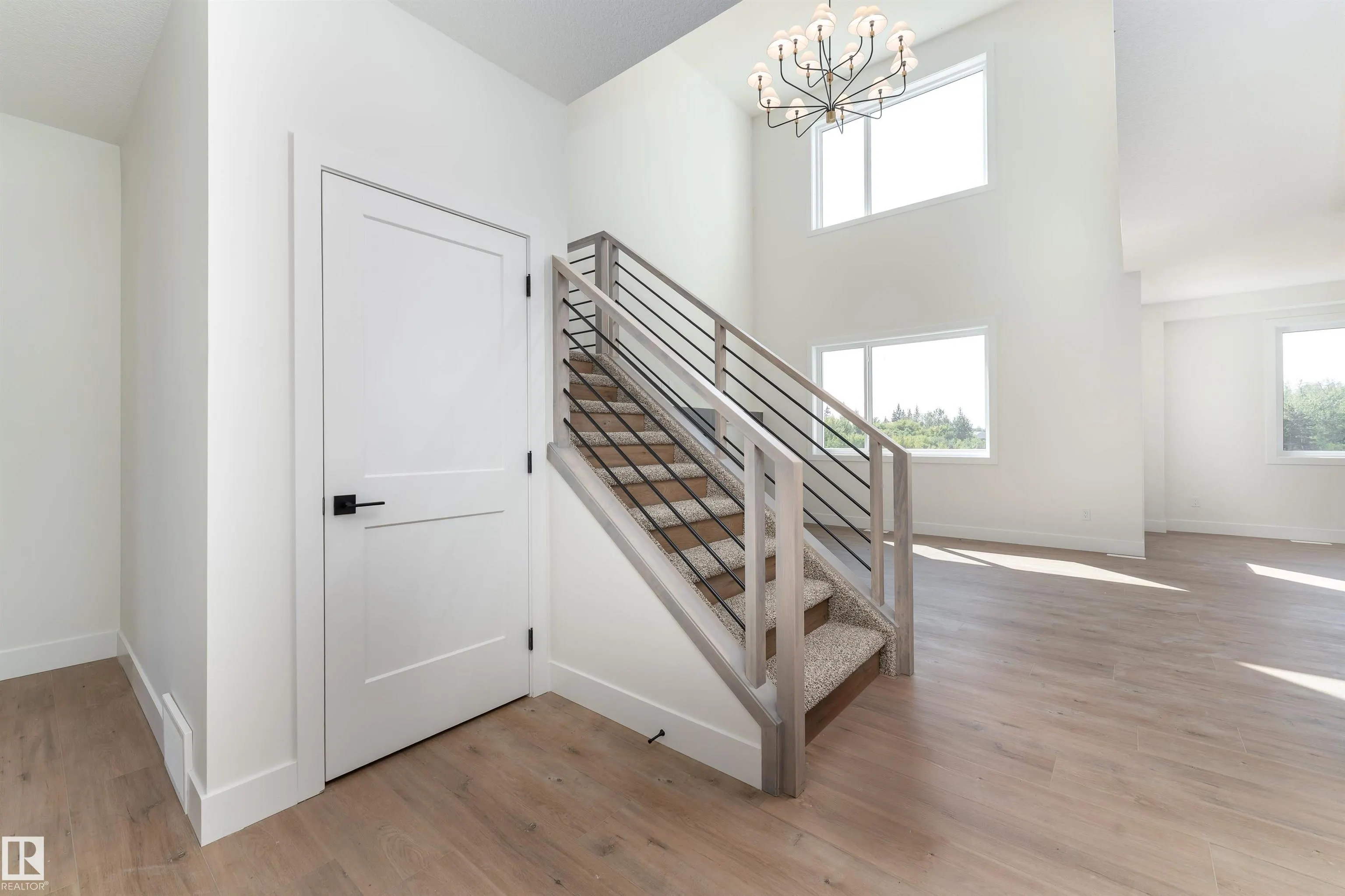 39 MAPLE Crescent