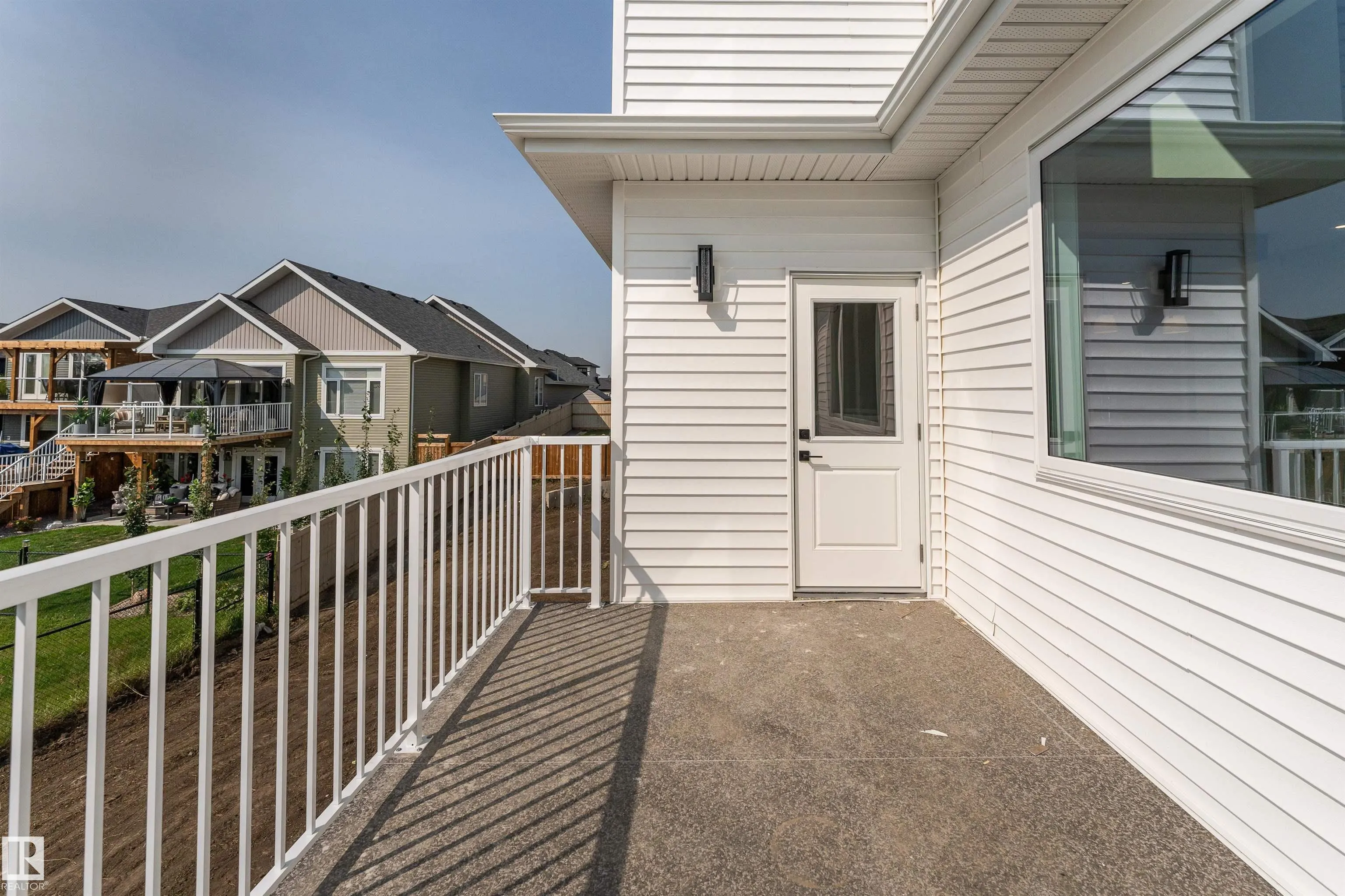 39 MAPLE Crescent
