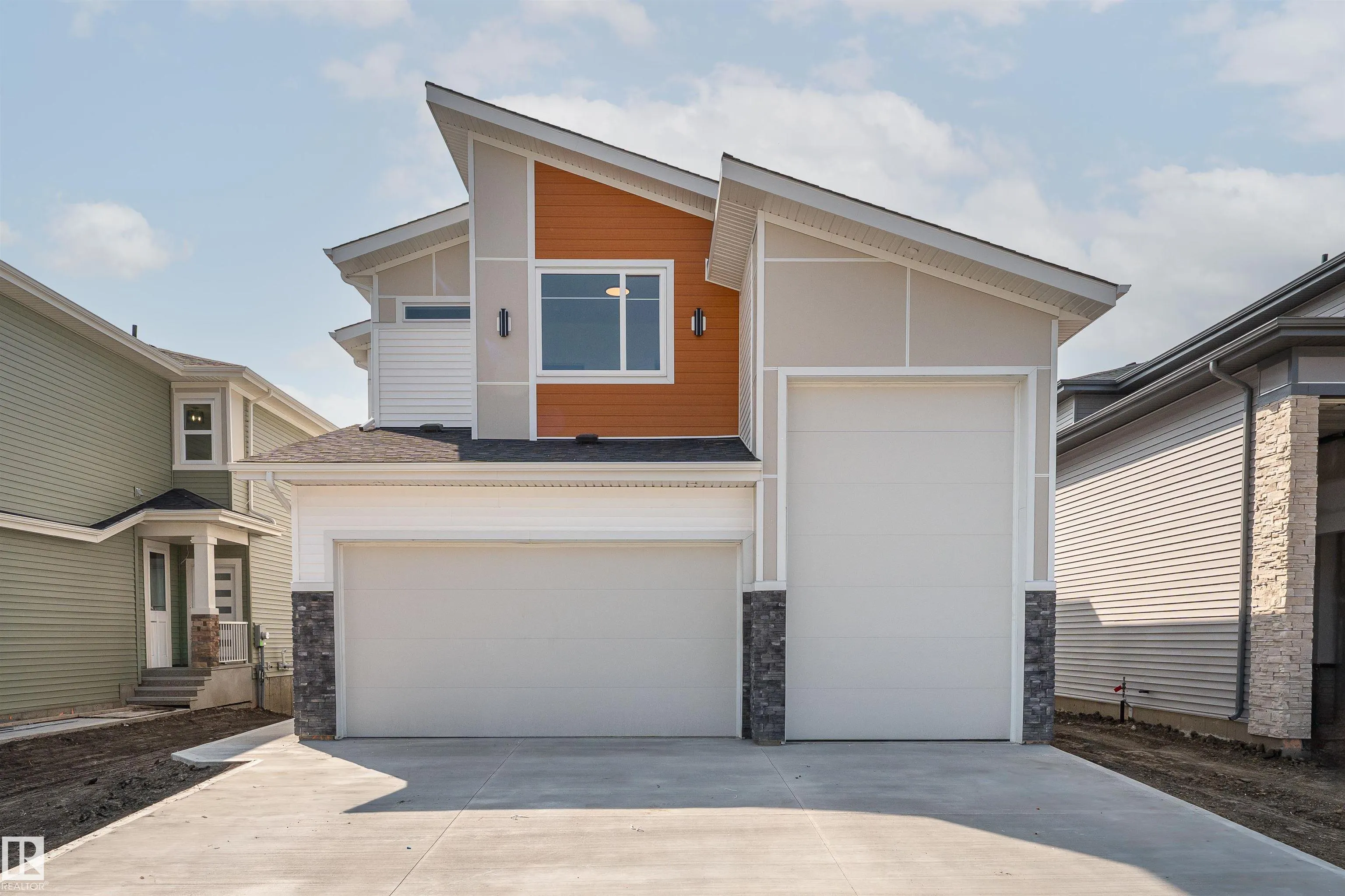 39 MAPLE Crescent