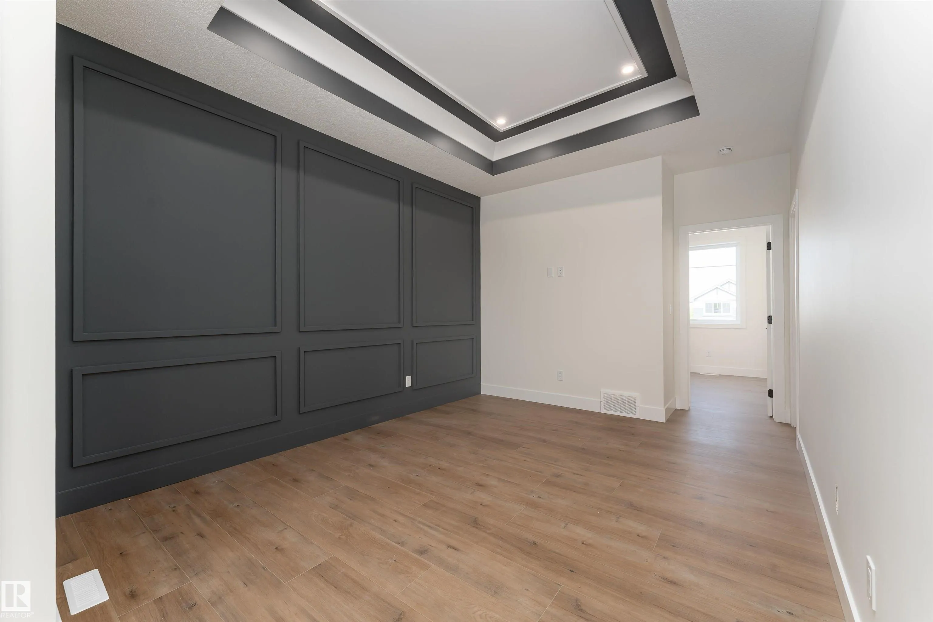 39 MAPLE Crescent