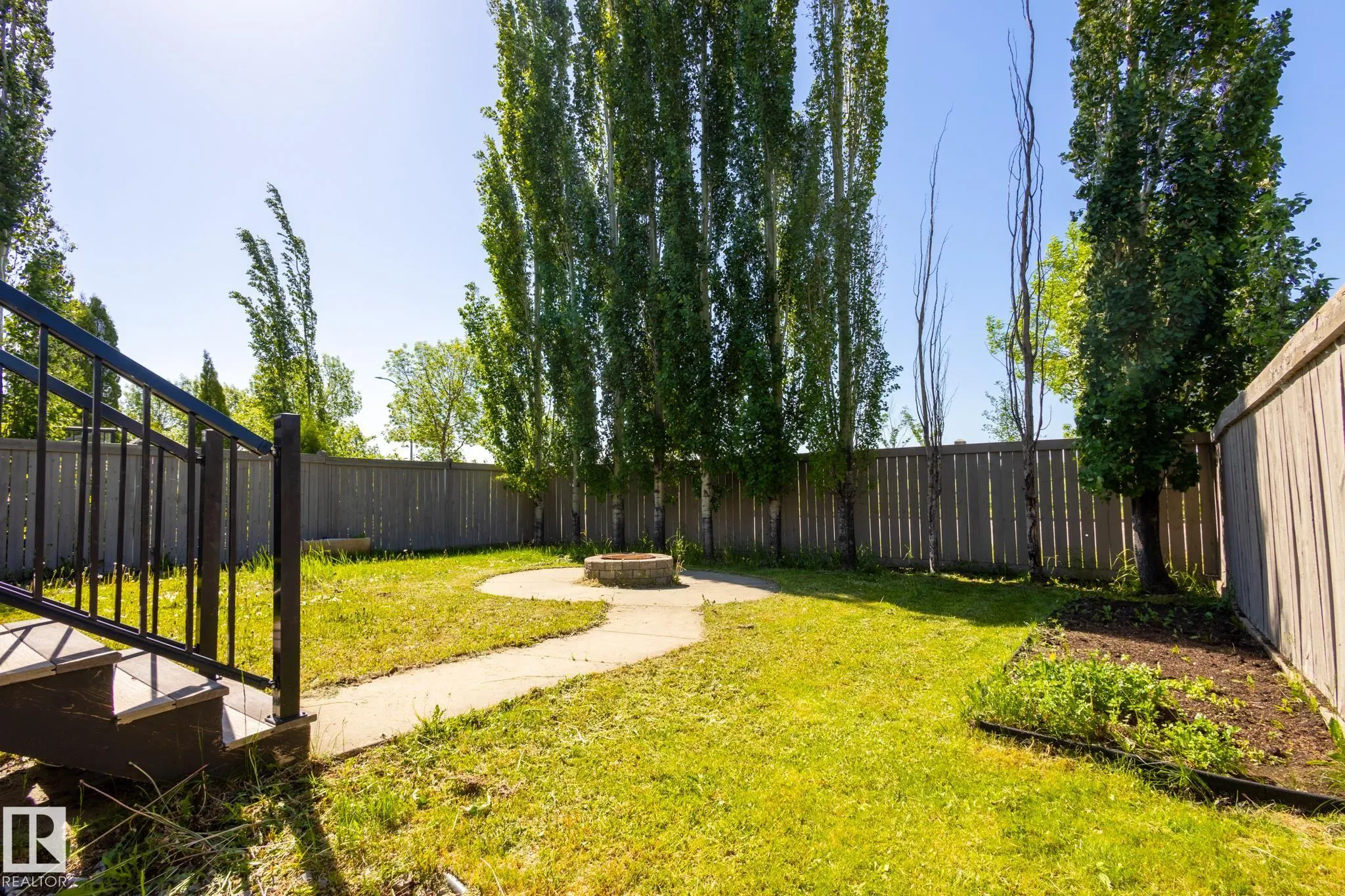 341 CALDERON Crescent