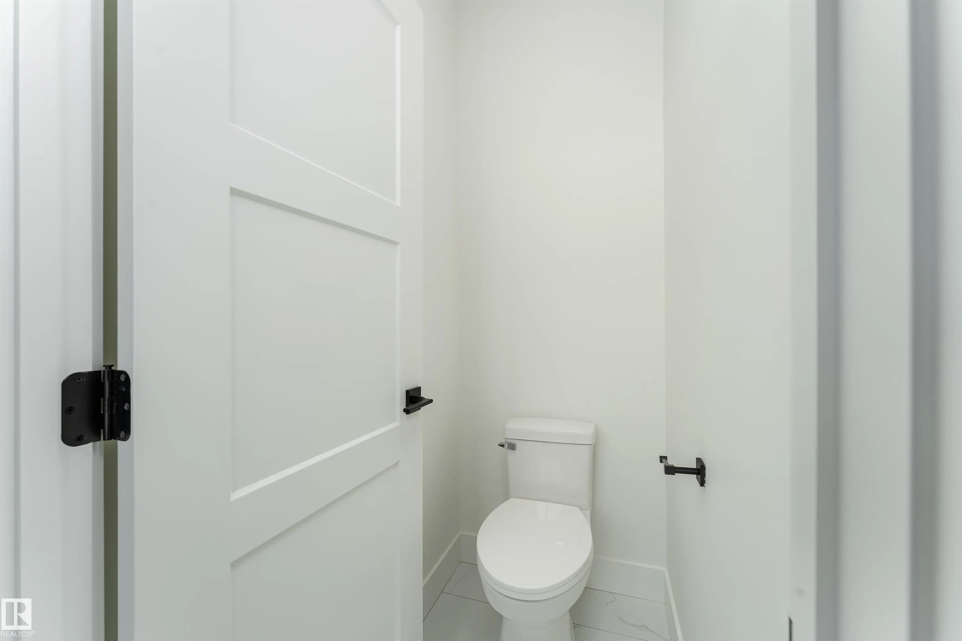 35 MAPLE CRES