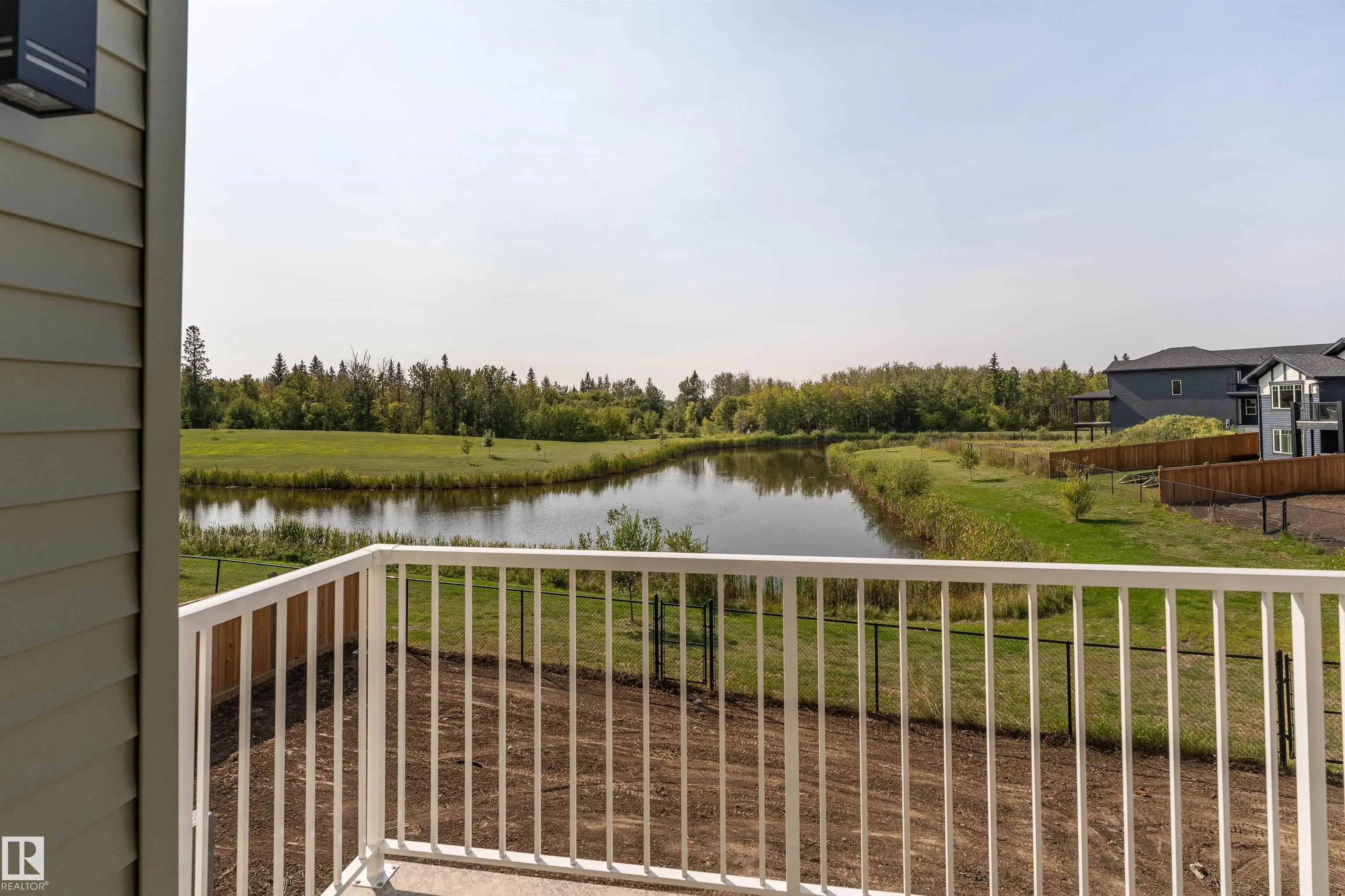 35 MAPLE CRES