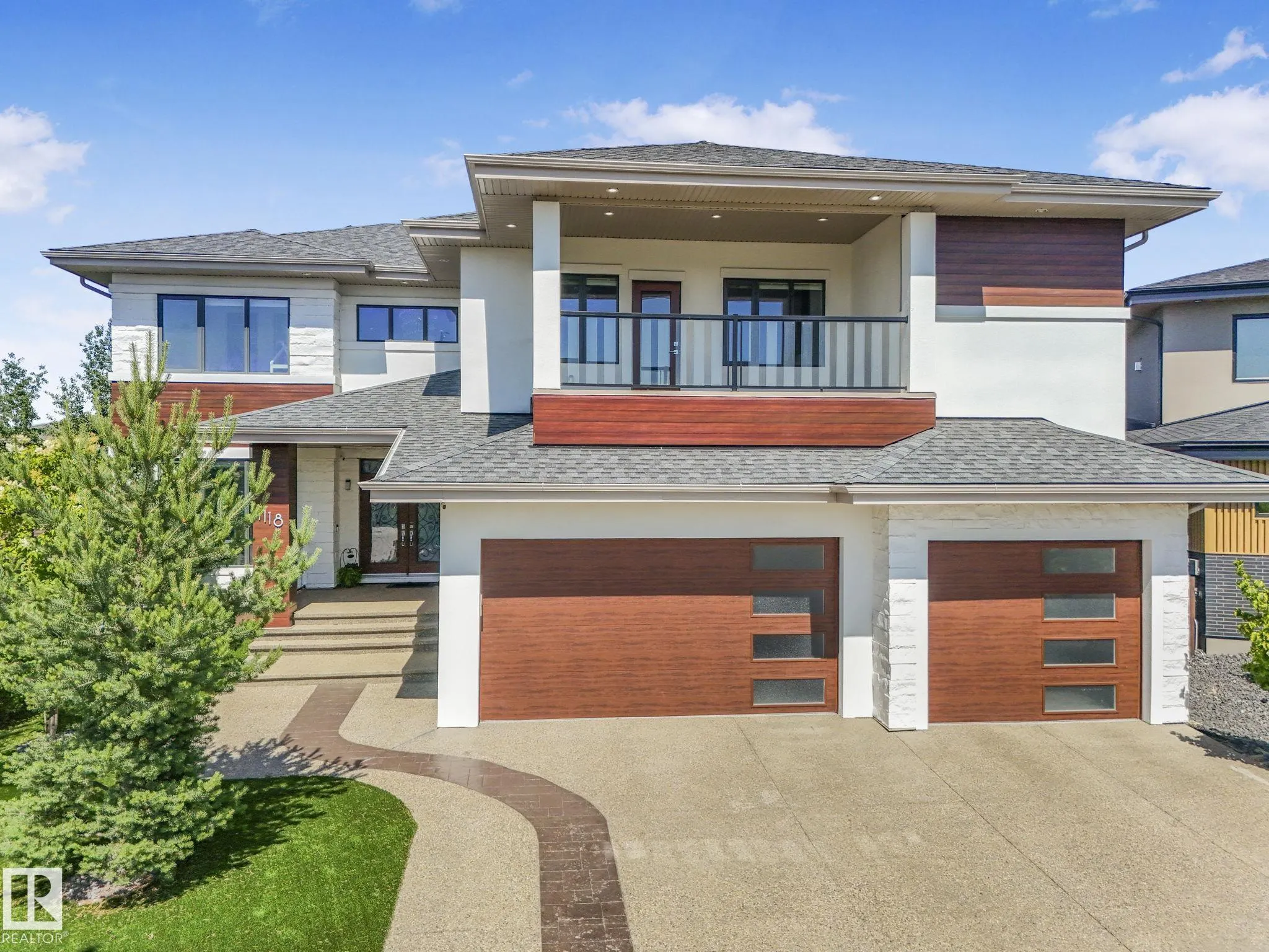 1118 WAHL Place