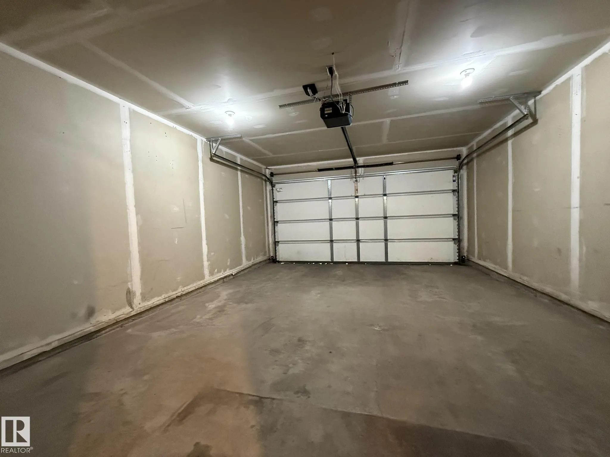 3075 TRELLE Crescent