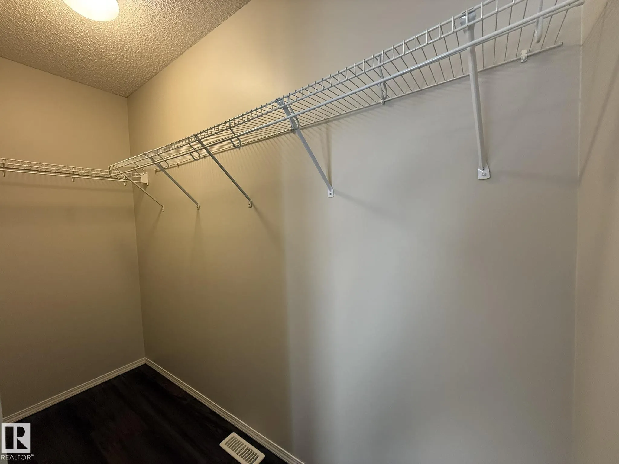 3075 TRELLE Crescent