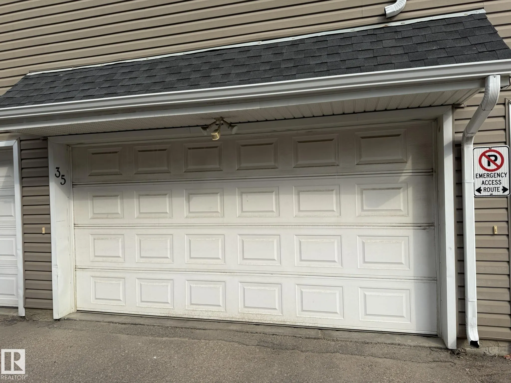 3075 TRELLE Crescent