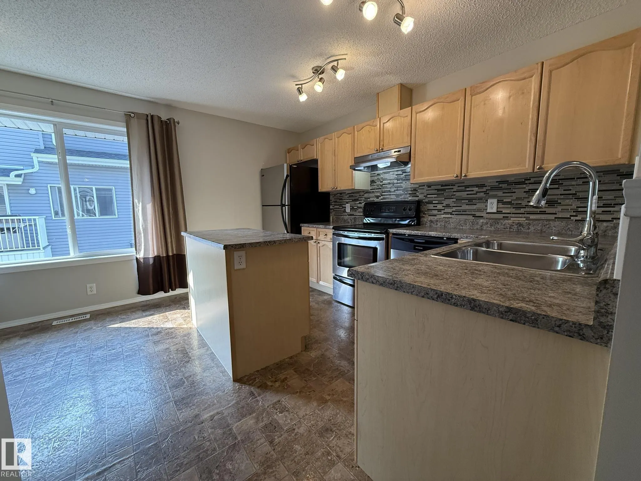 3075 TRELLE Crescent