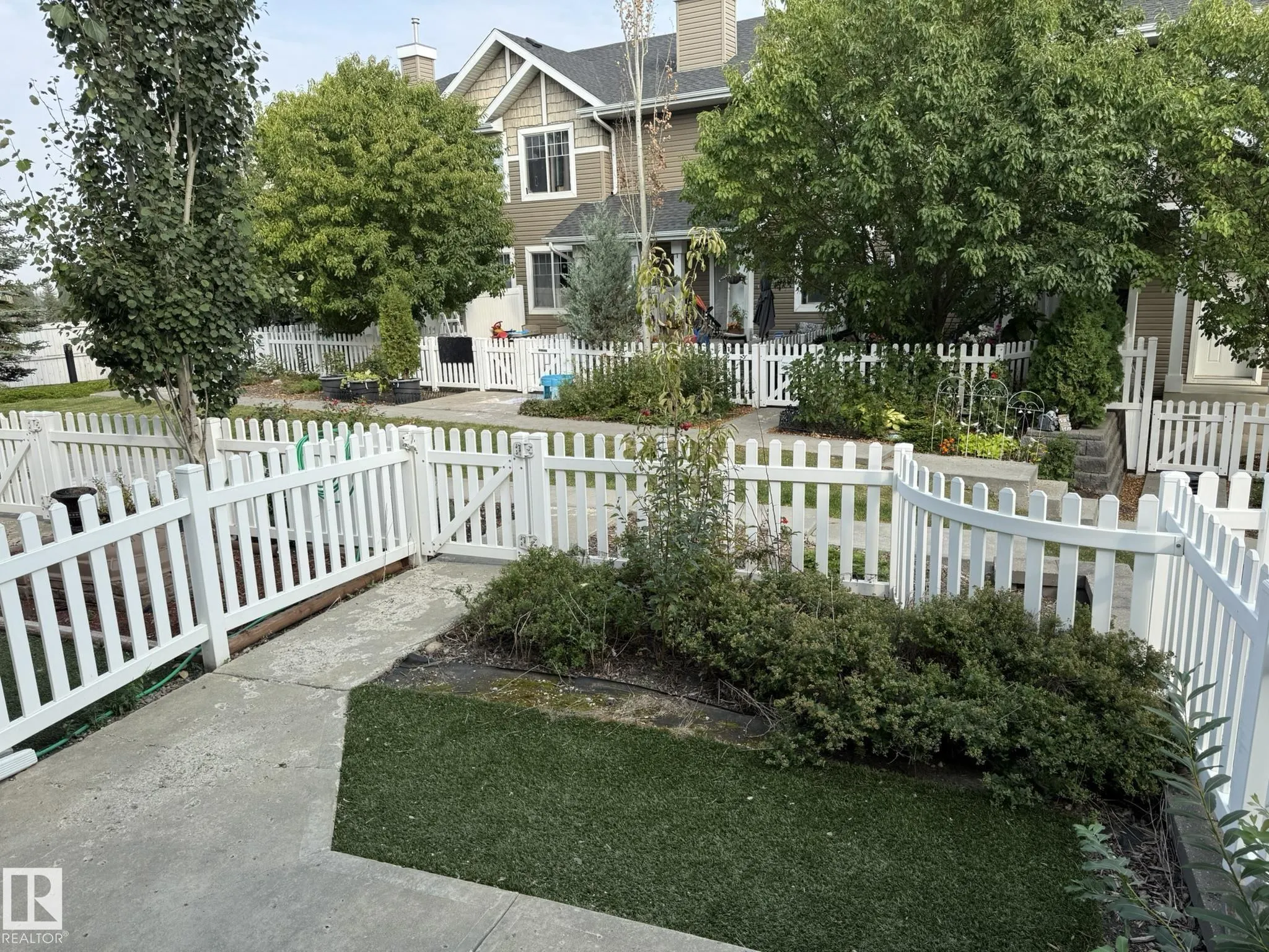 3075 TRELLE Crescent