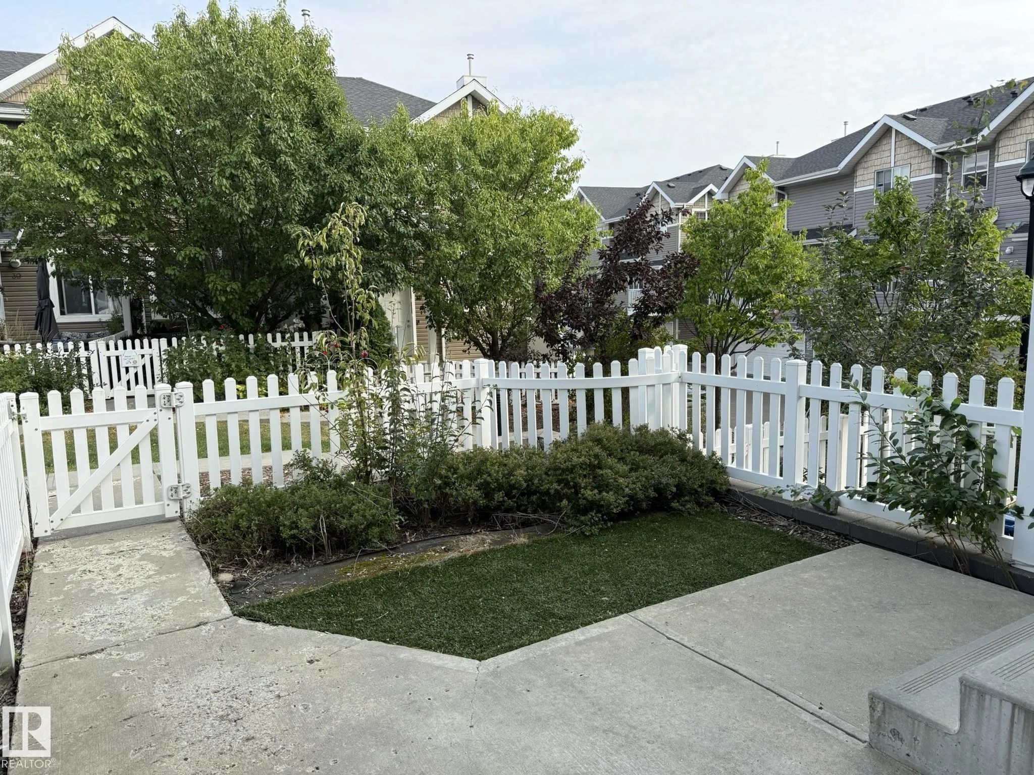 3075 TRELLE Crescent