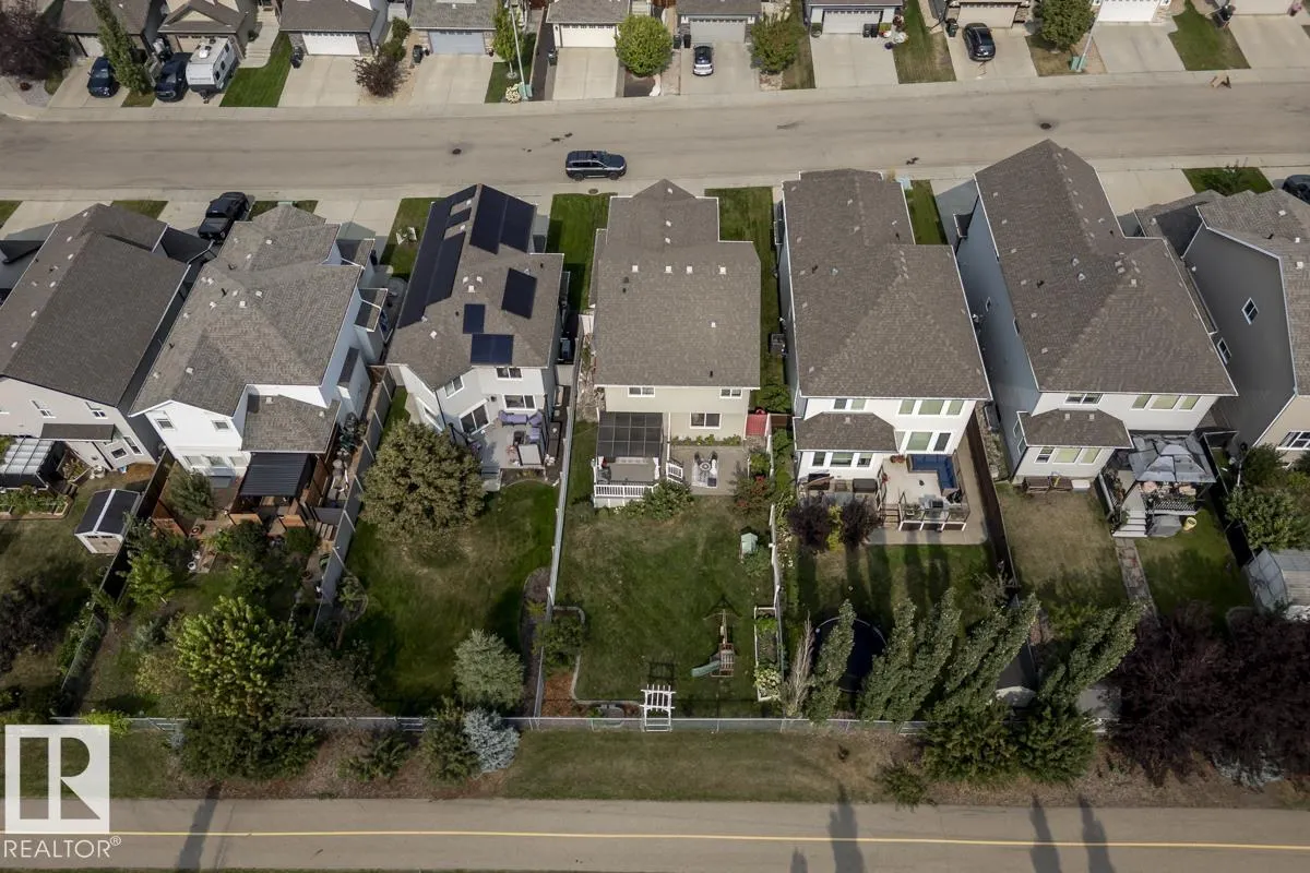 2013 CHRISTOPHER Close