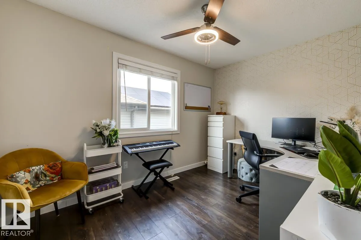 2013 CHRISTOPHER Close