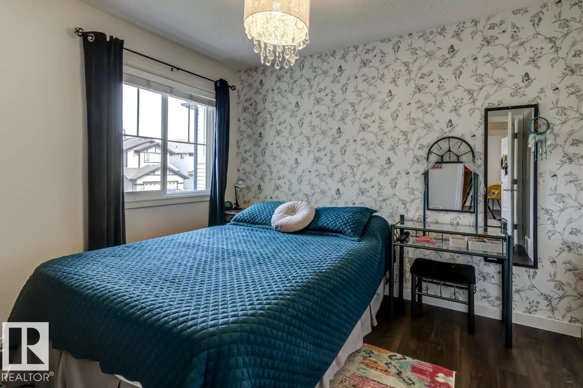 2013 CHRISTOPHER Close