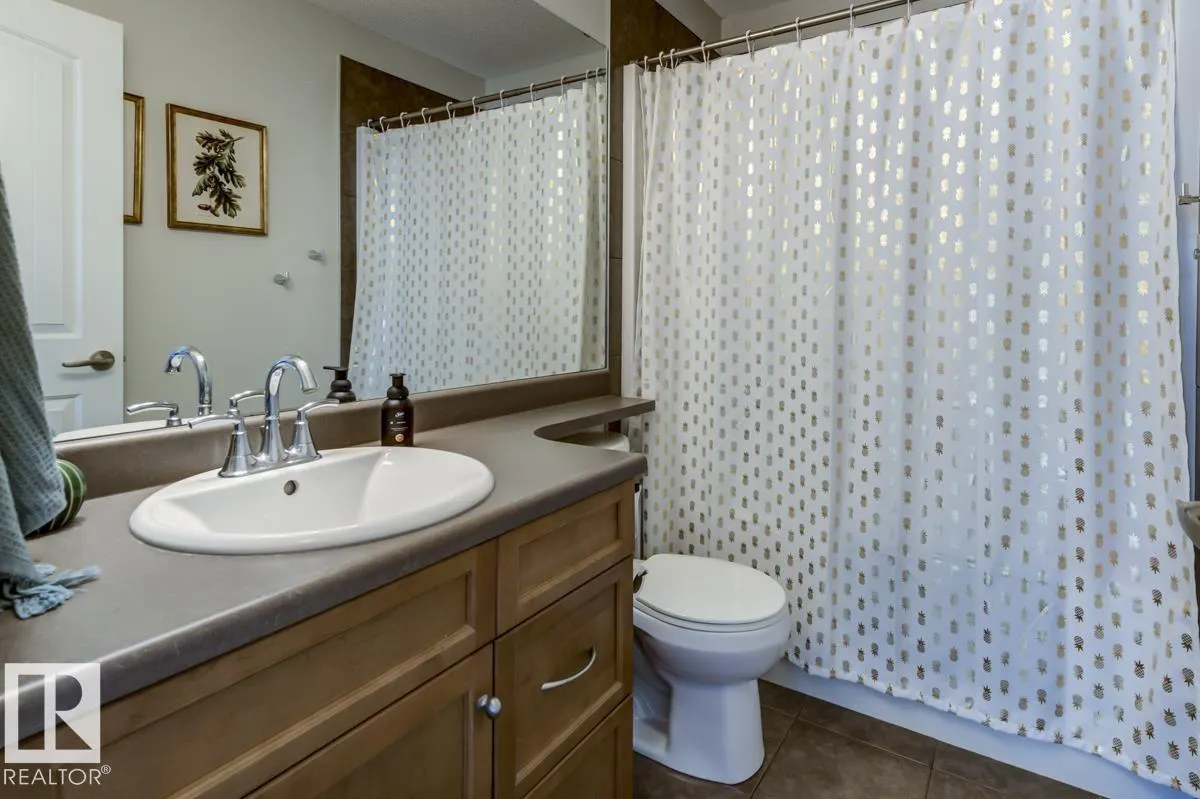 2013 CHRISTOPHER Close