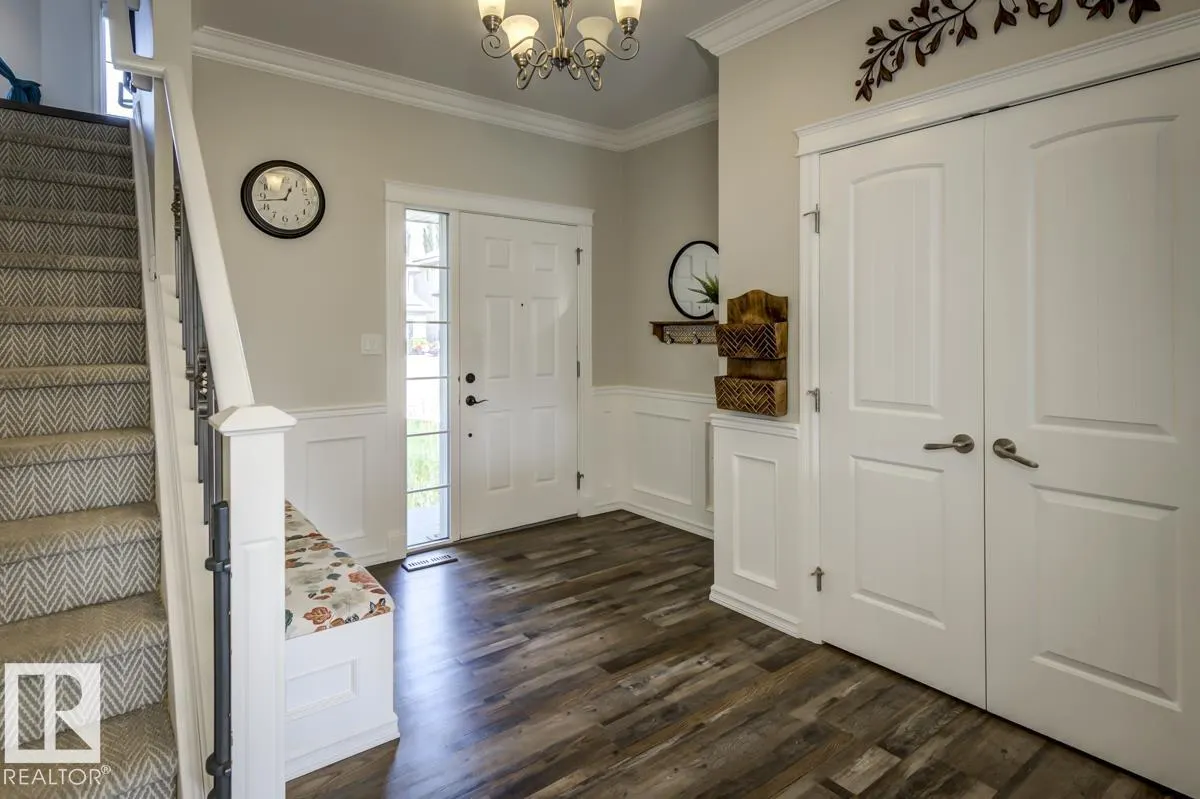 2013 CHRISTOPHER Close