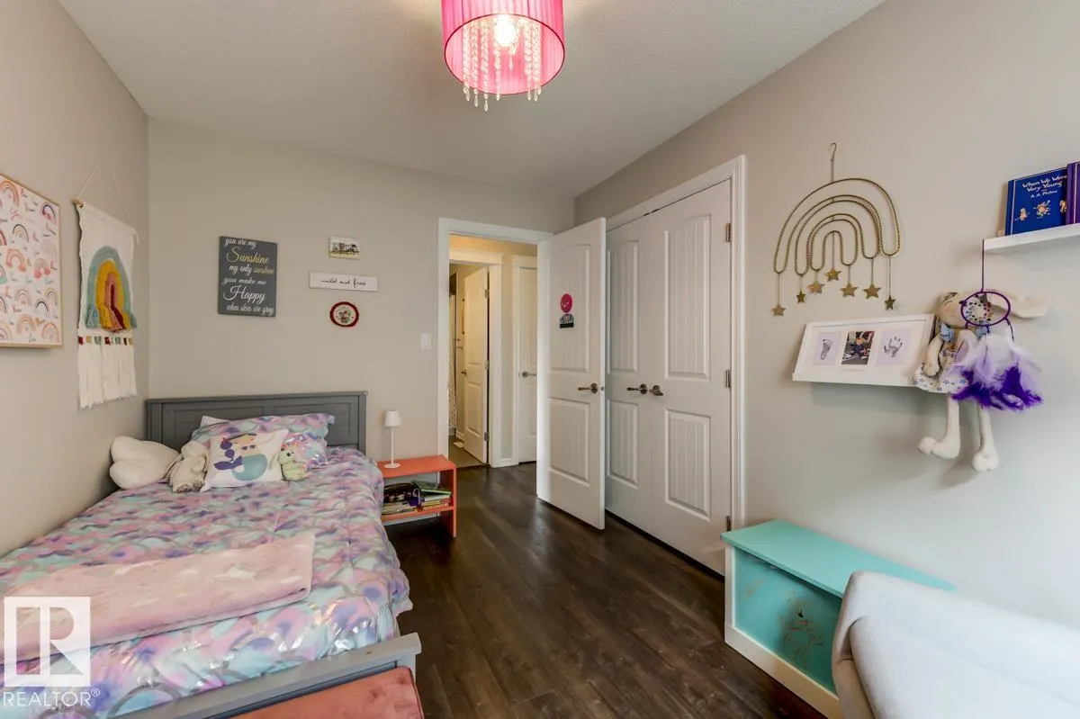 2013 CHRISTOPHER Close