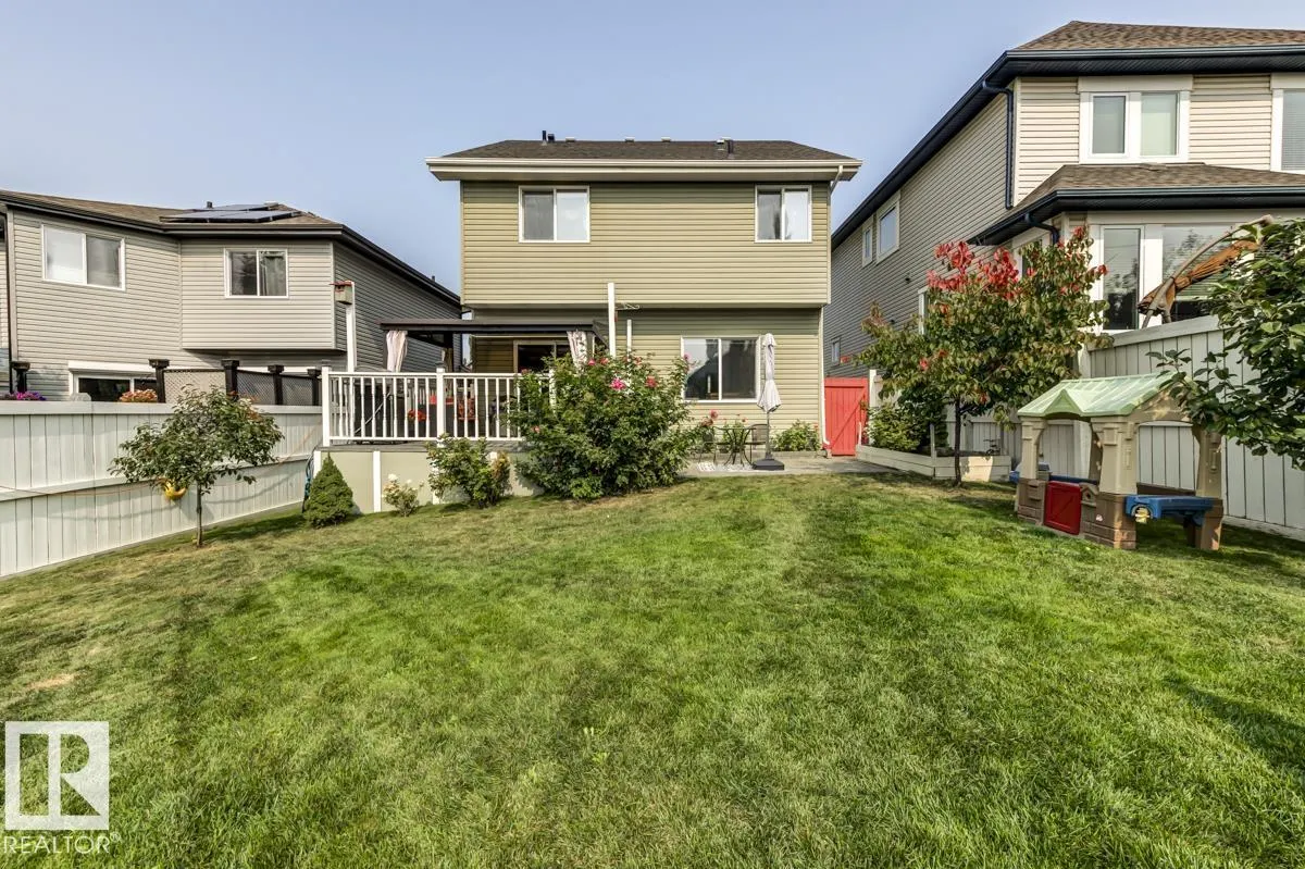 2013 CHRISTOPHER Close