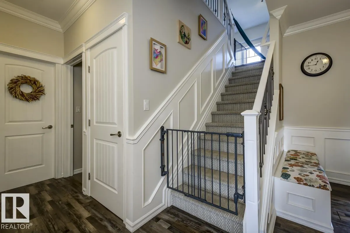 2013 CHRISTOPHER Close