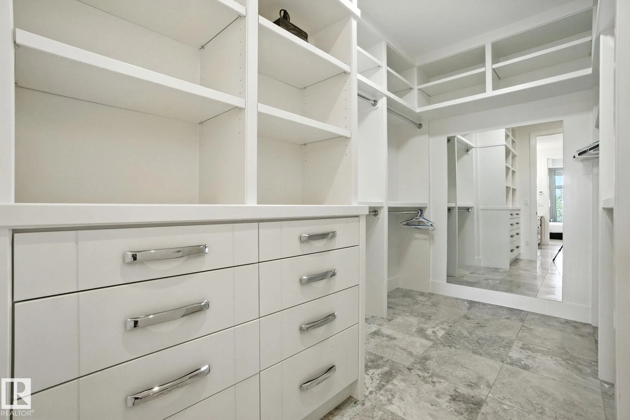 11823 SASKATCHEWAN Drive