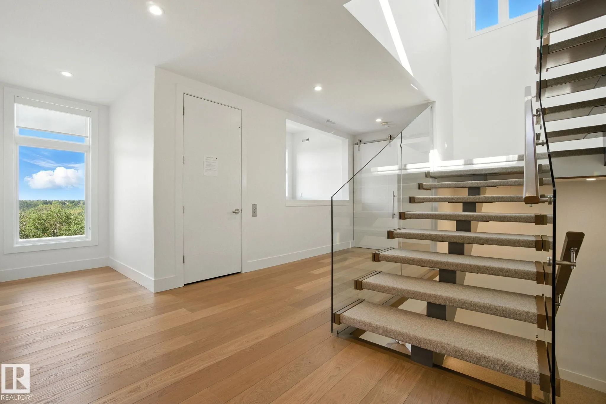 11823 SASKATCHEWAN Drive