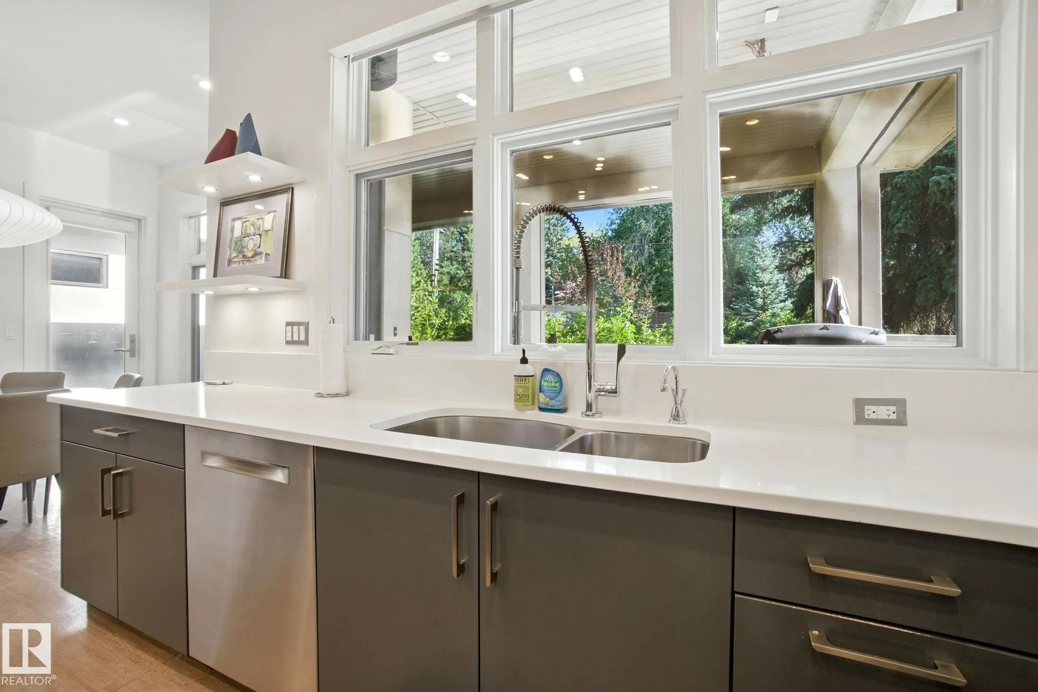 11823 SASKATCHEWAN Drive