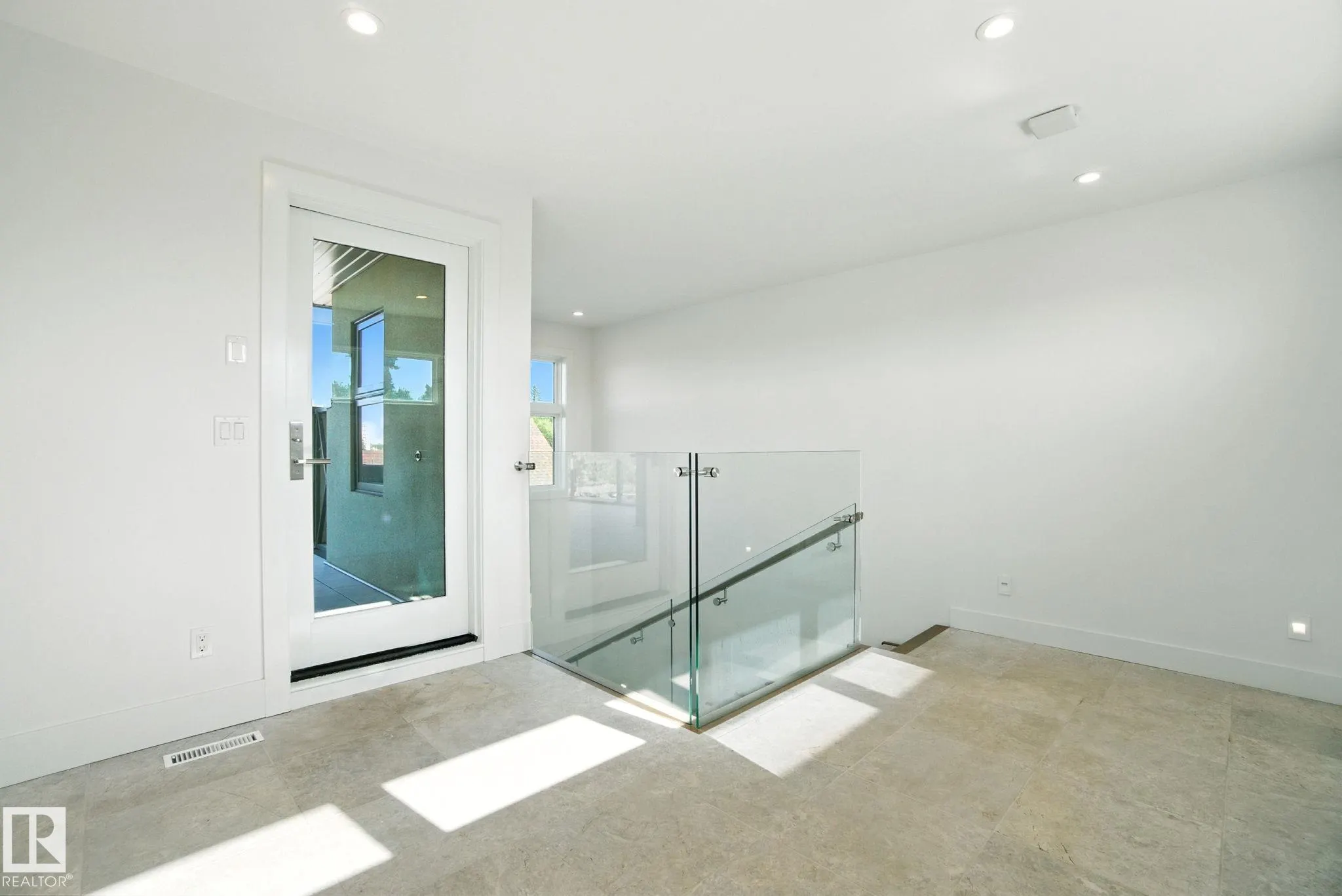 11823 SASKATCHEWAN Drive