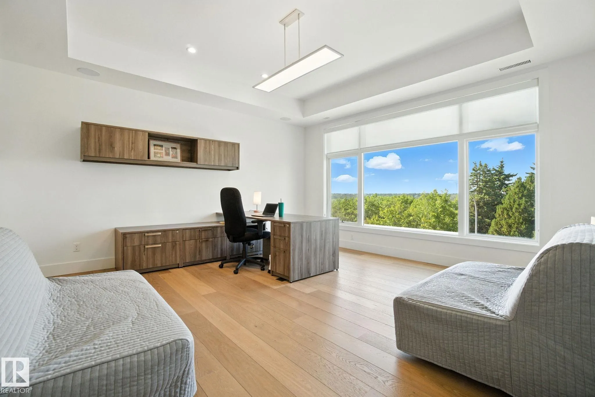 11823 SASKATCHEWAN Drive