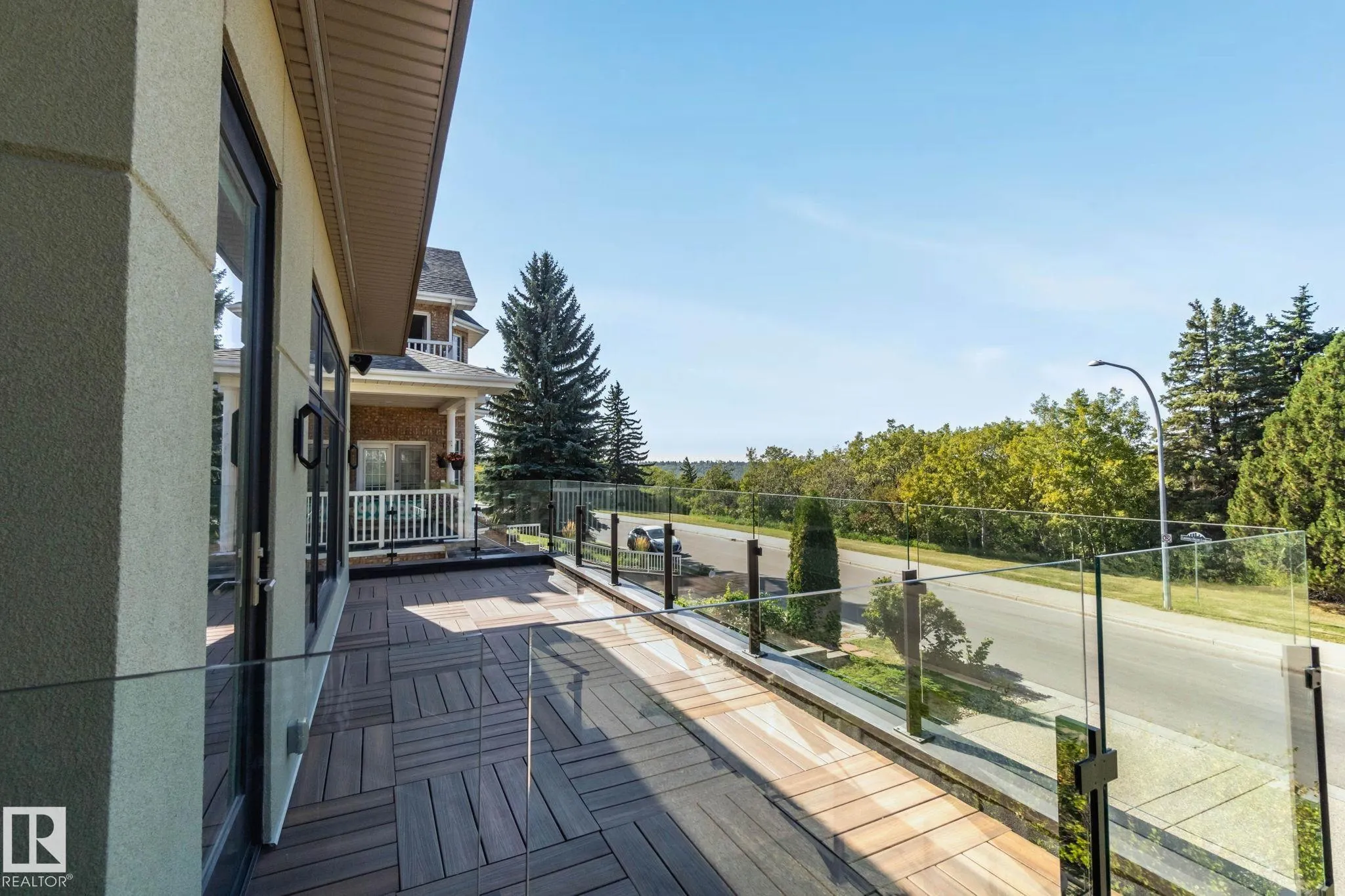 11823 SASKATCHEWAN Drive