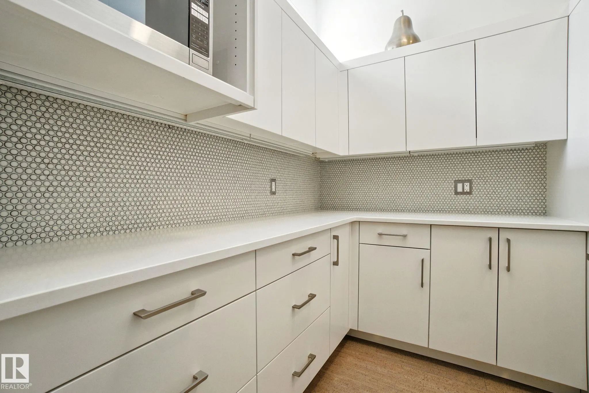 11823 SASKATCHEWAN Drive