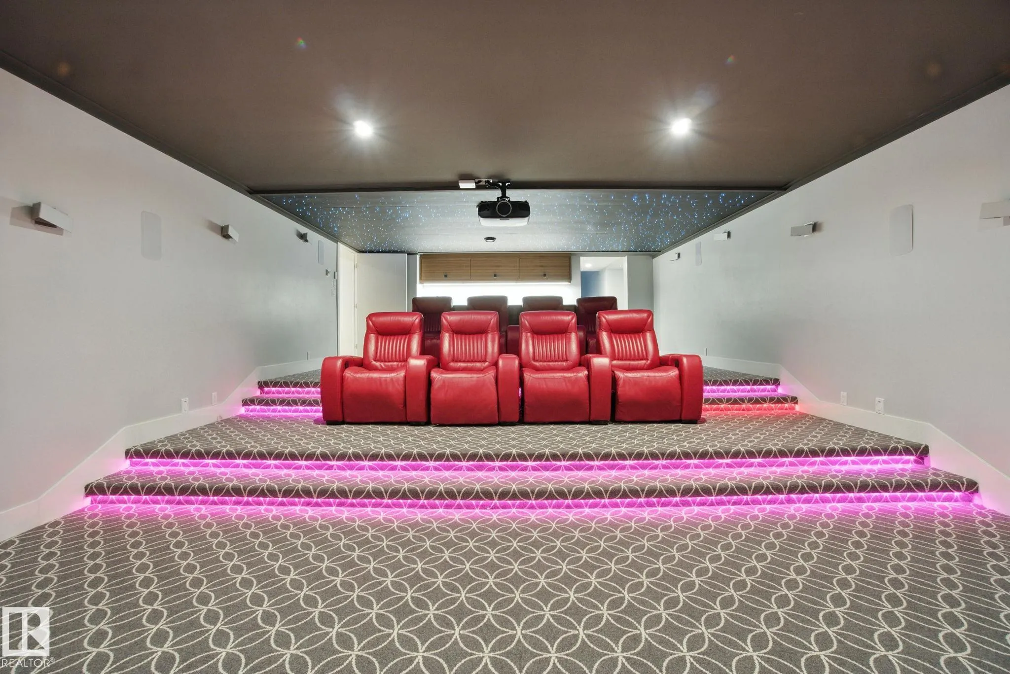 11823 SASKATCHEWAN Drive