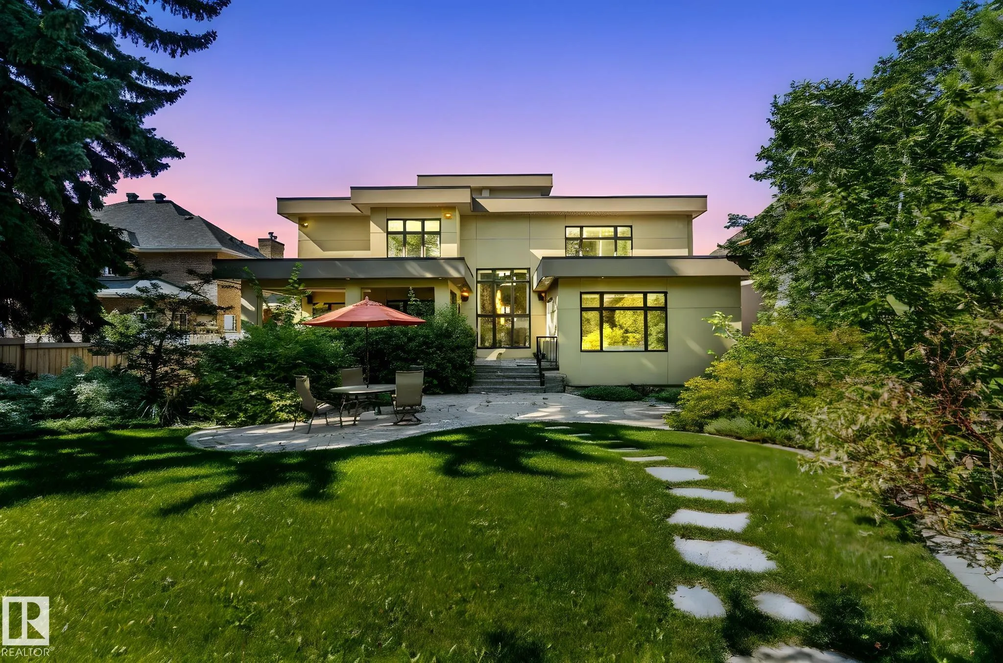 11823 SASKATCHEWAN Drive