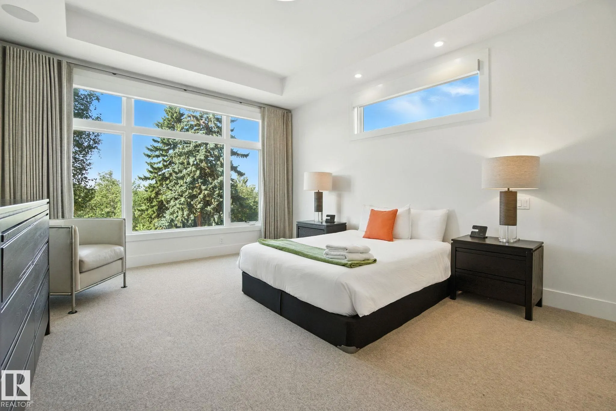 11823 SASKATCHEWAN Drive