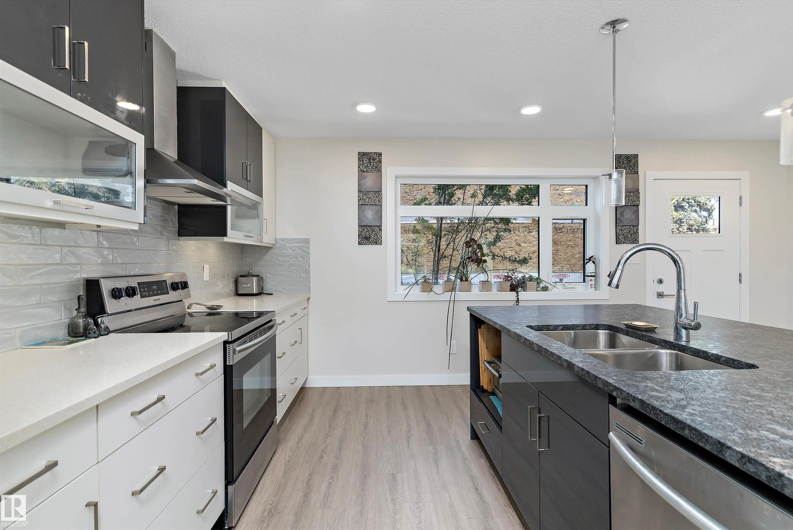 12204 117 Avenue