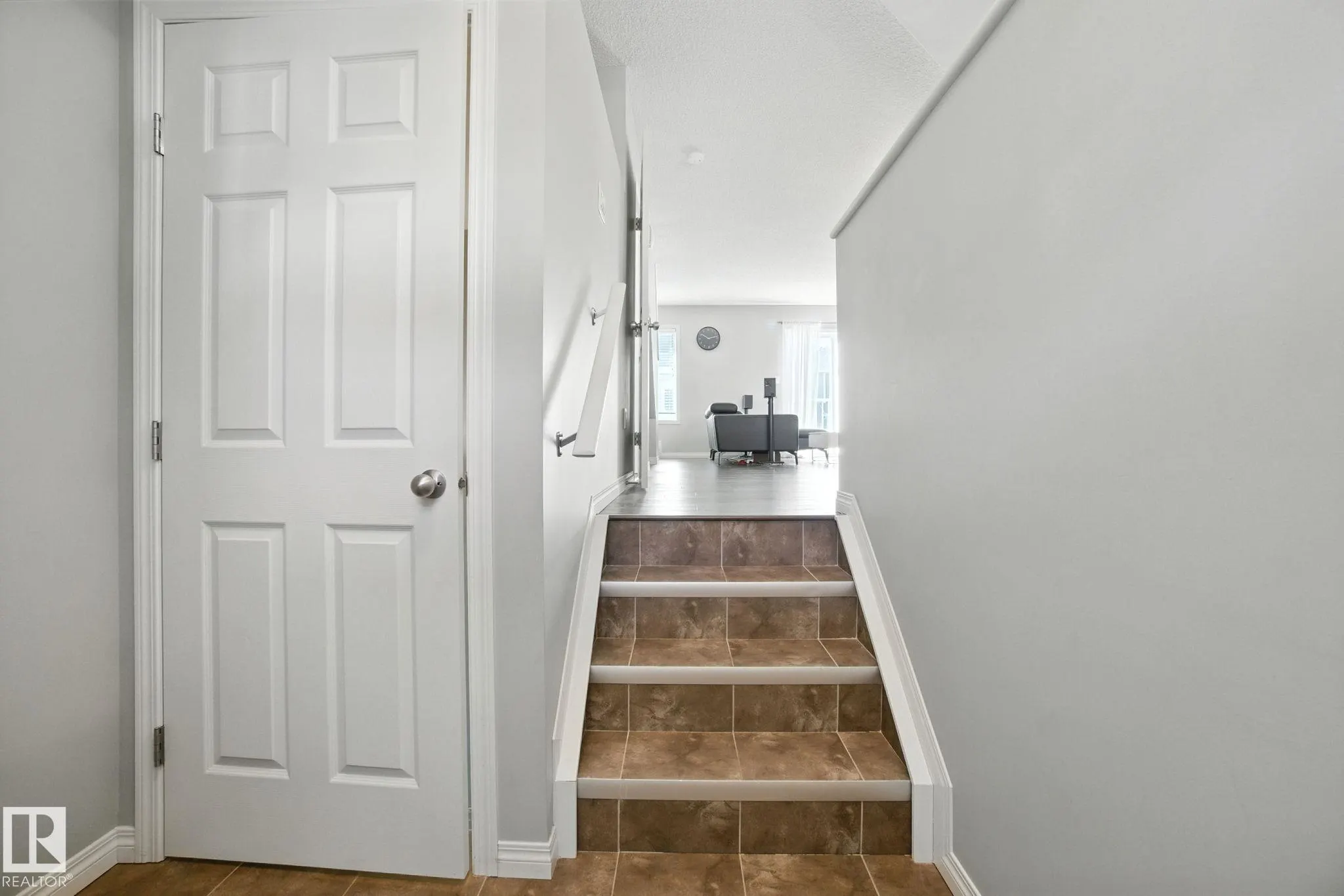 2905 141 Street