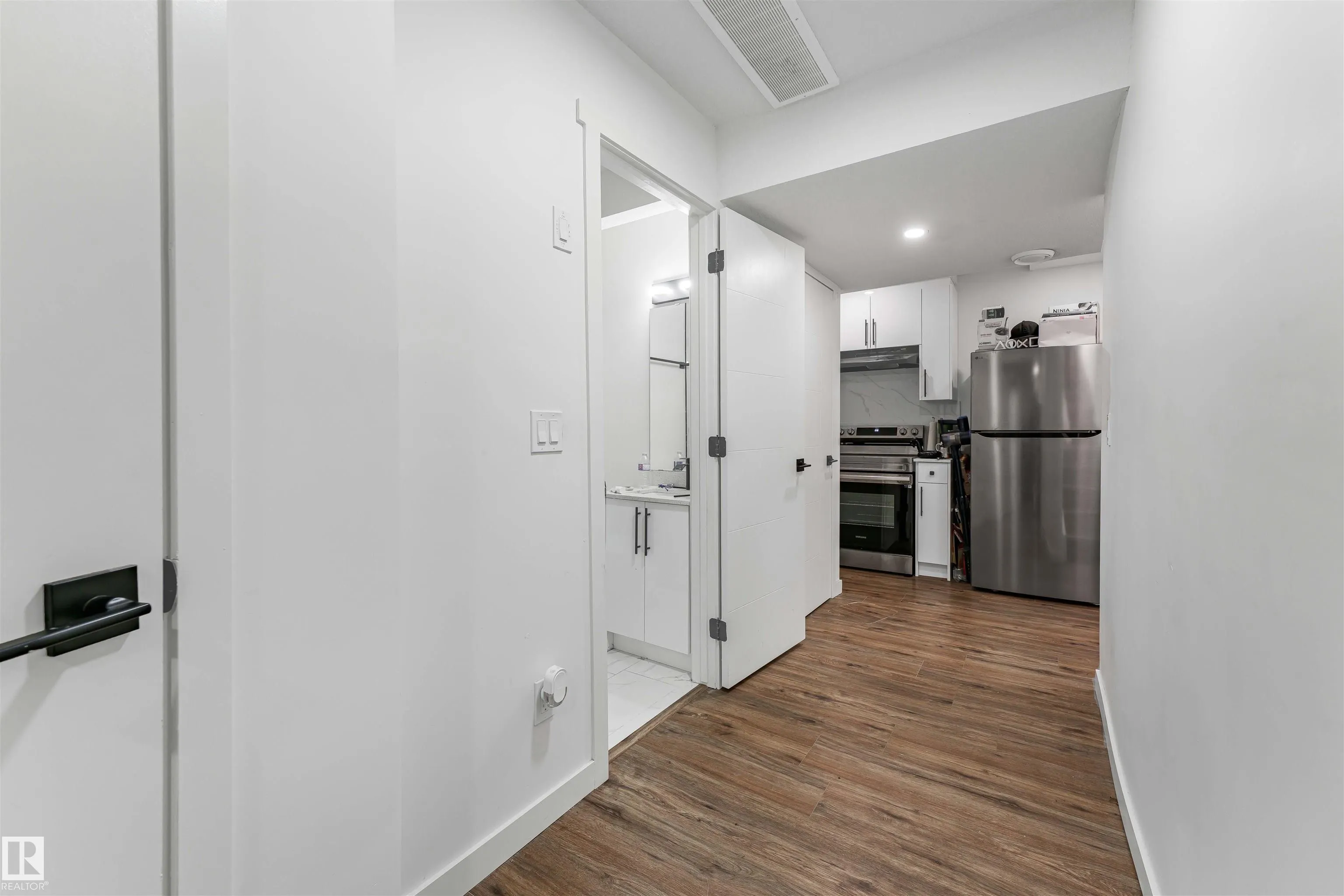 2720 192 ST NW