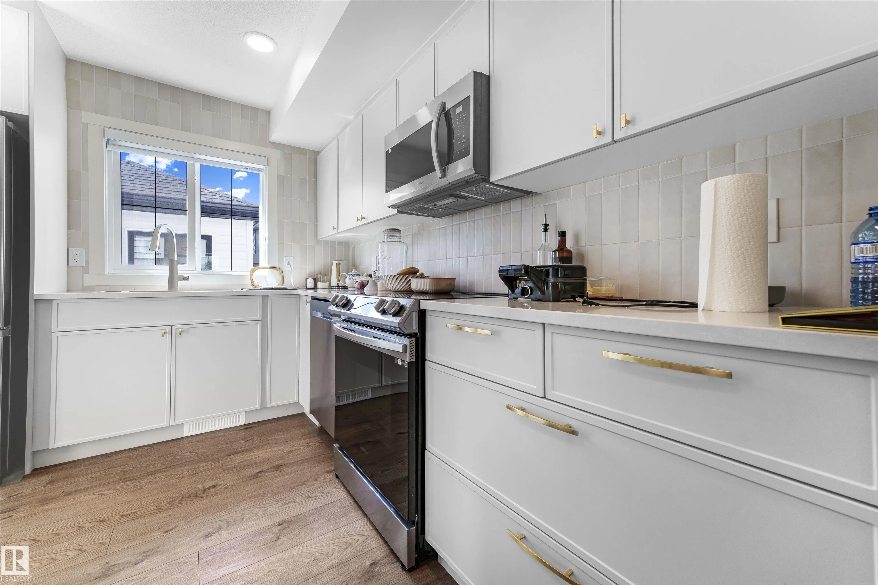 2720 192 ST NW
