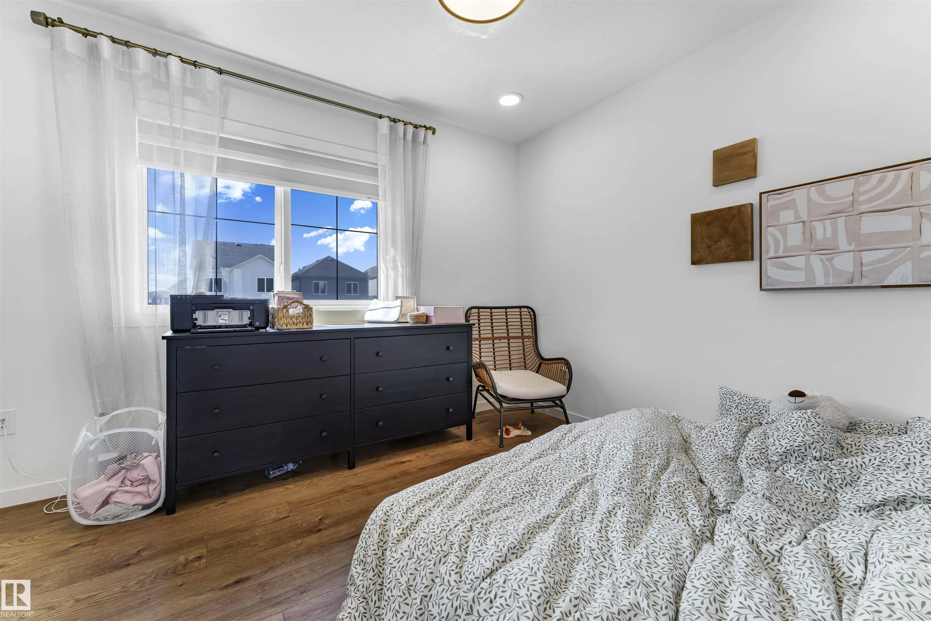 2720 192 ST NW