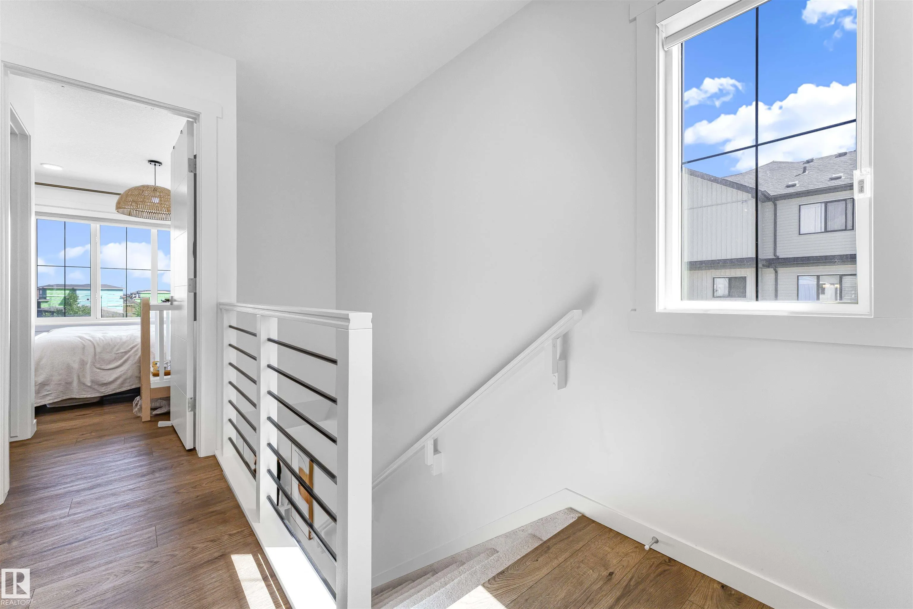 2720 192 ST NW