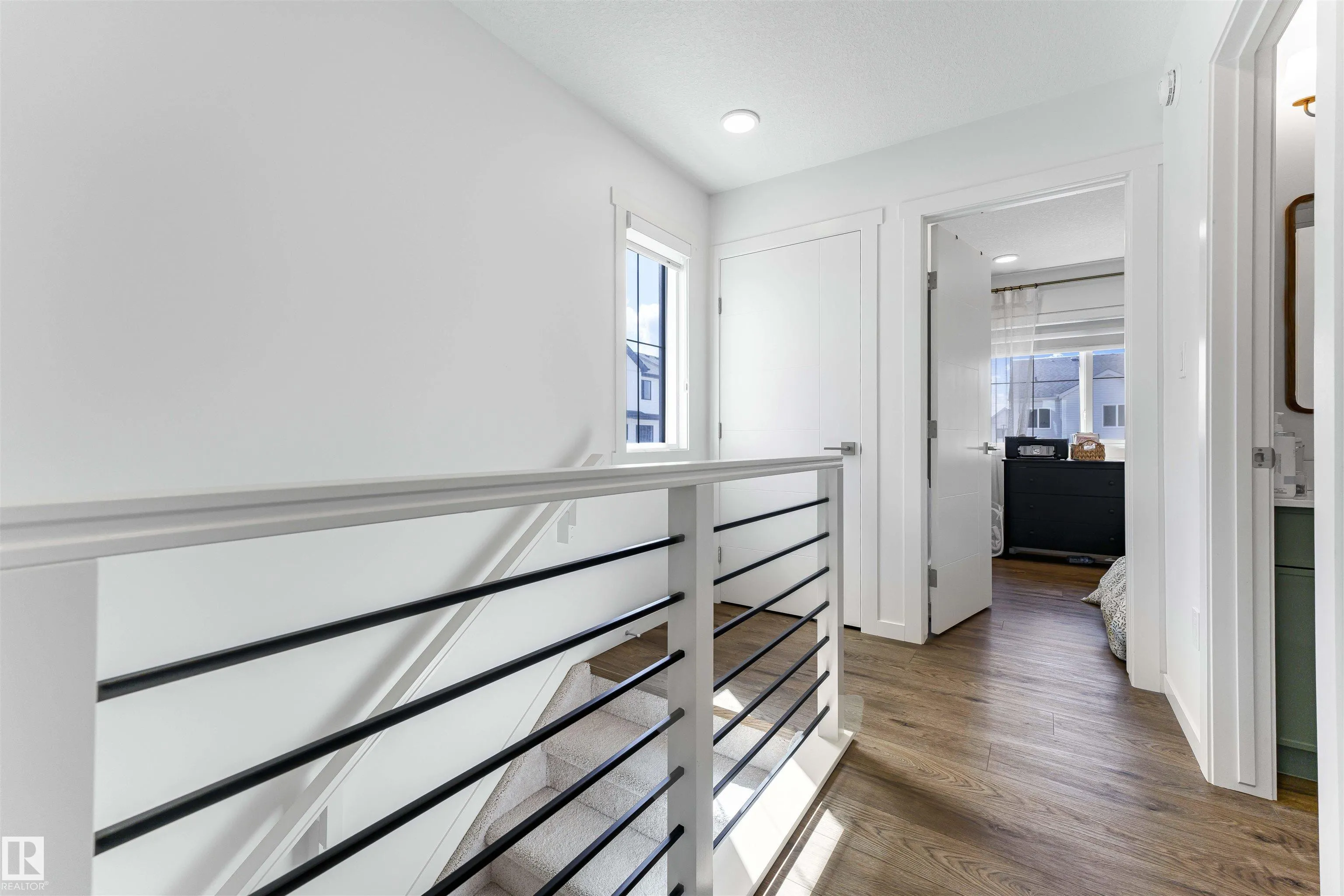 2720 192 ST NW