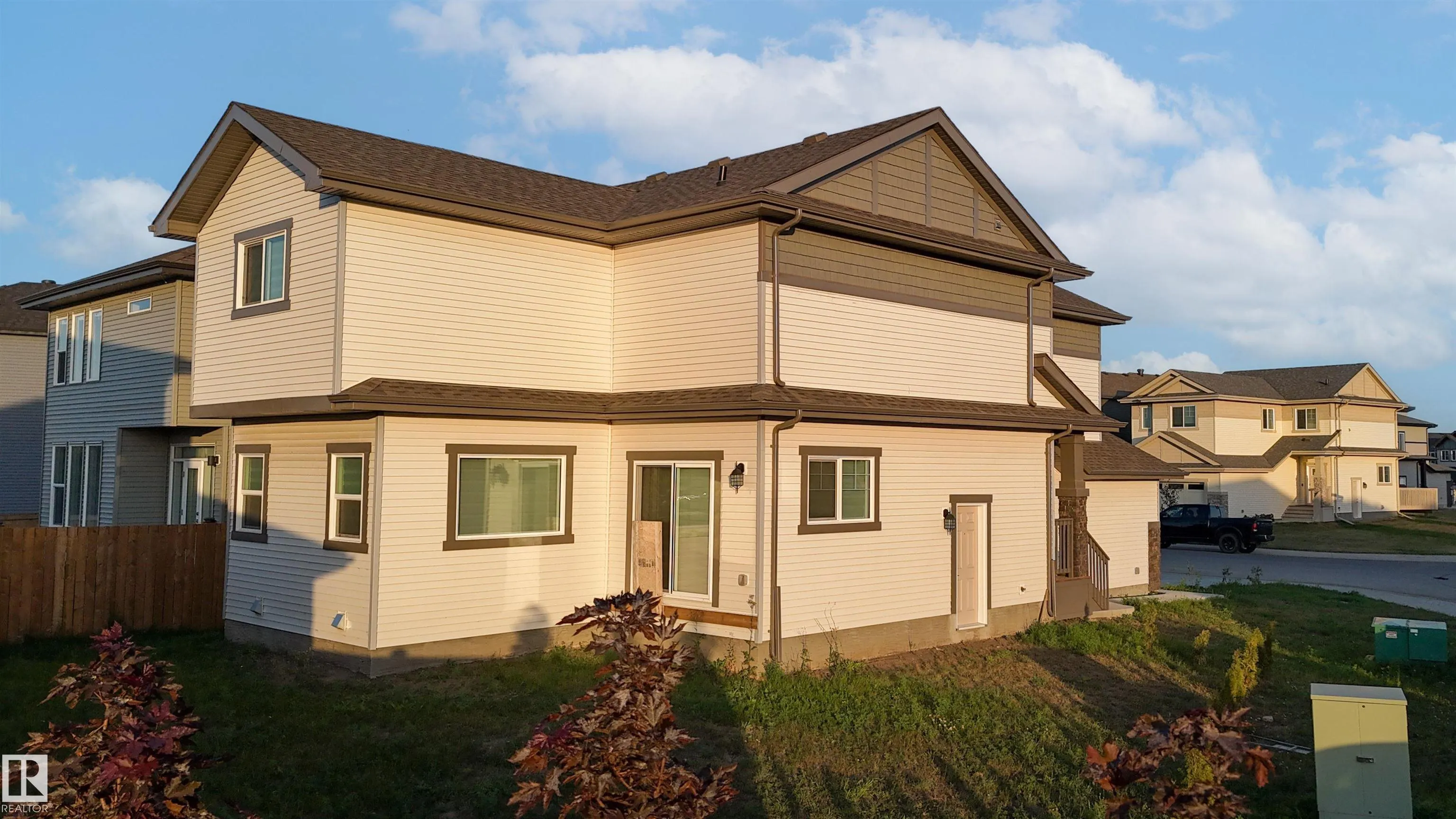 8836 183 Ave