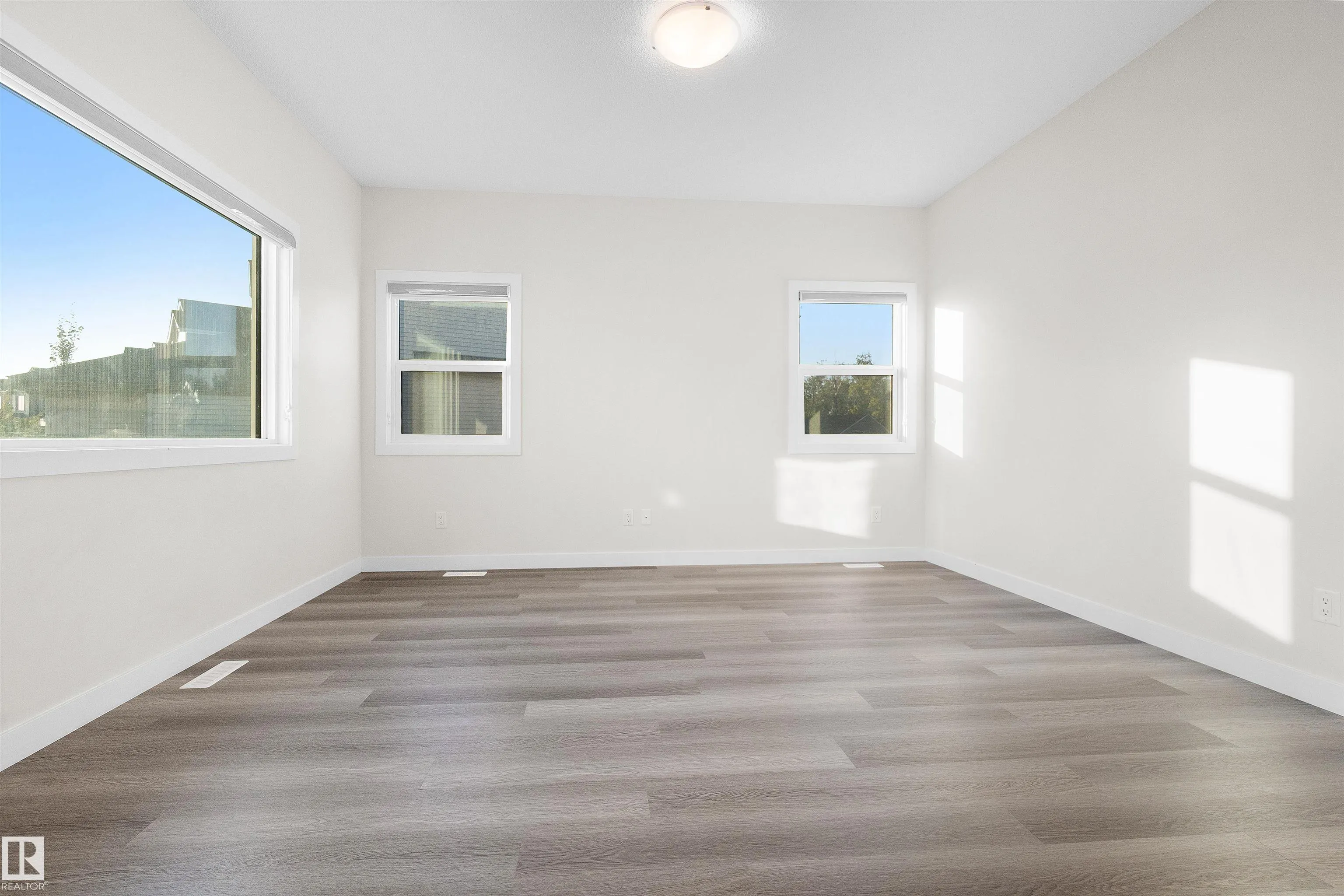 8836 183 Ave
