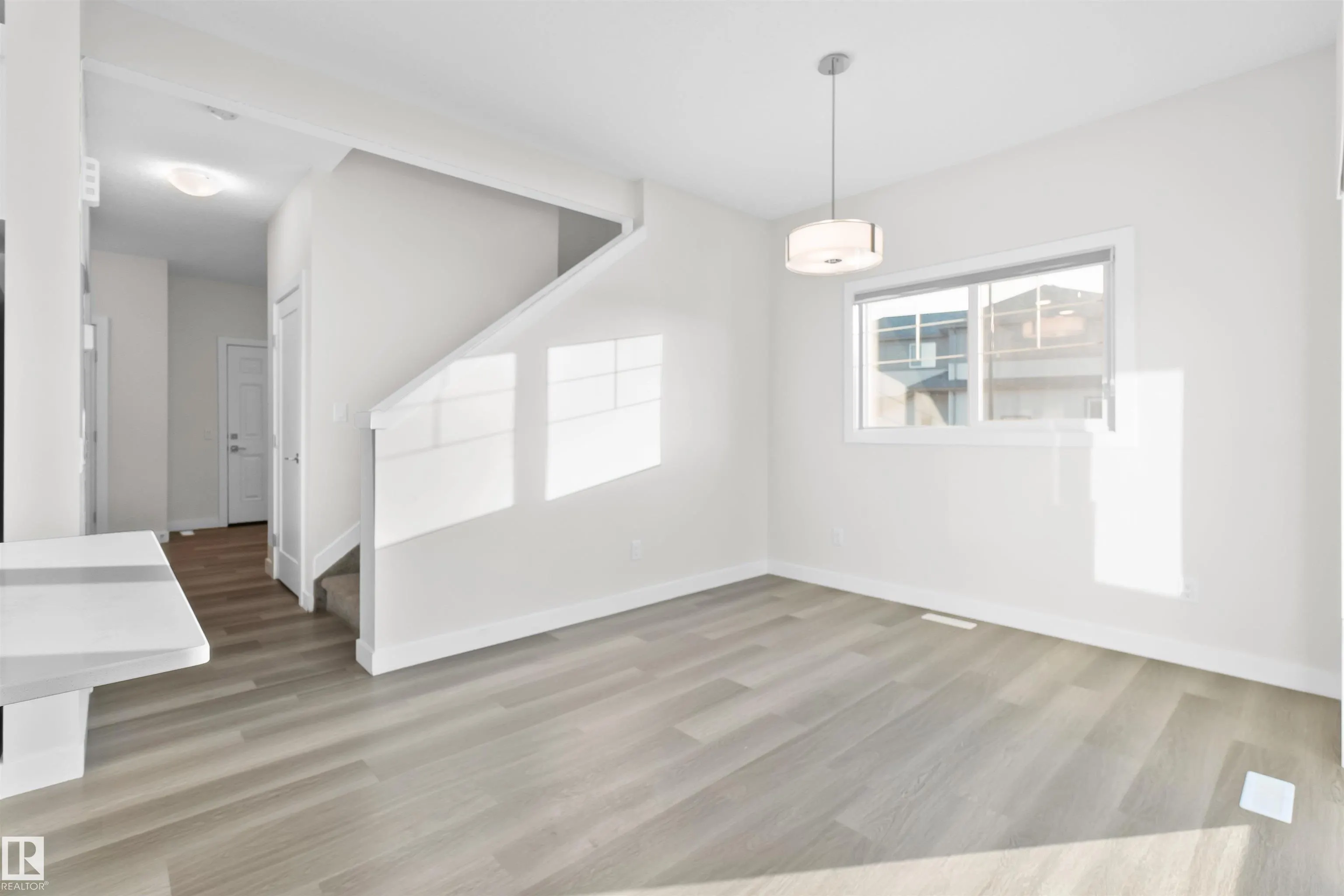 8836 183 Ave