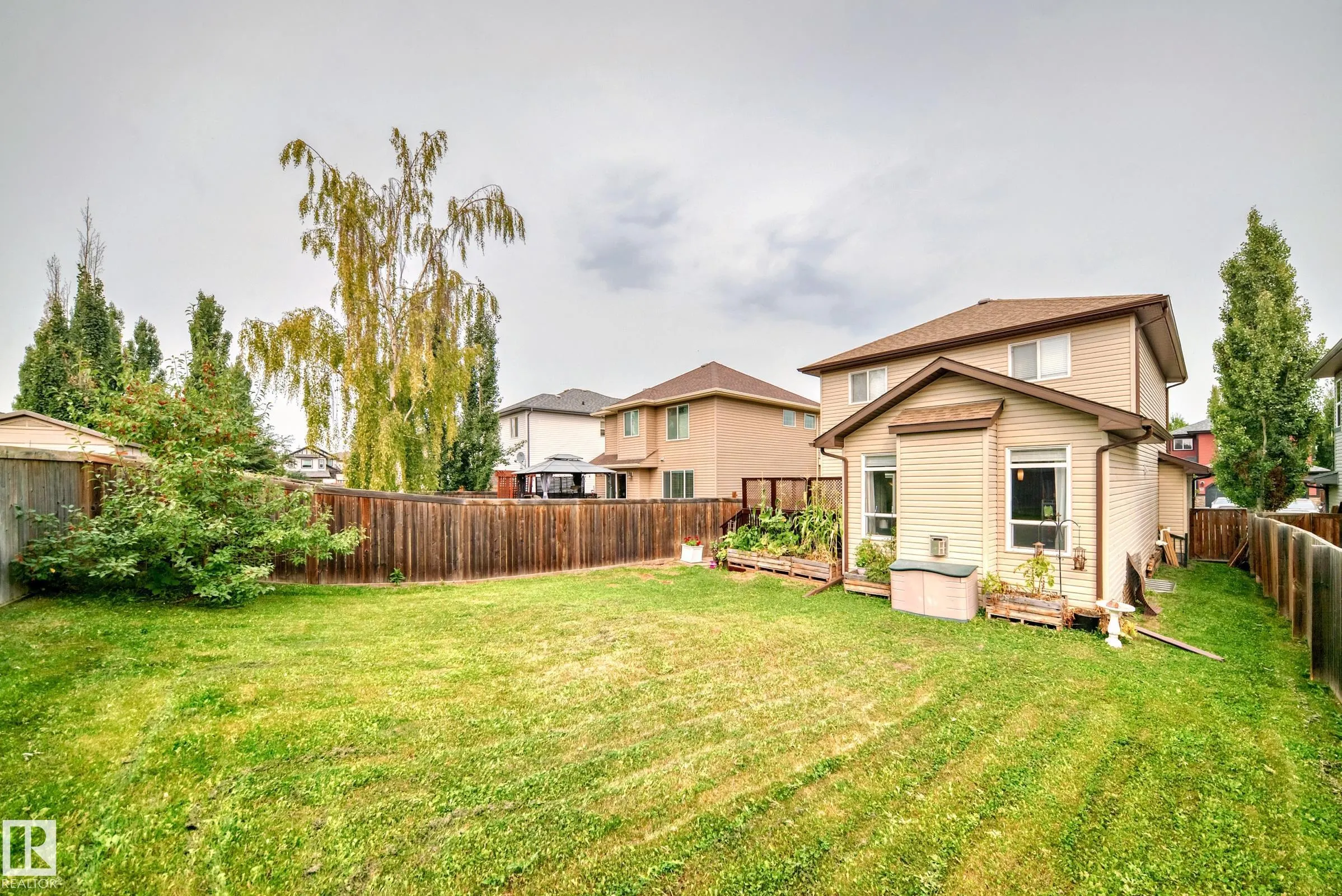 29 HERON Crescent