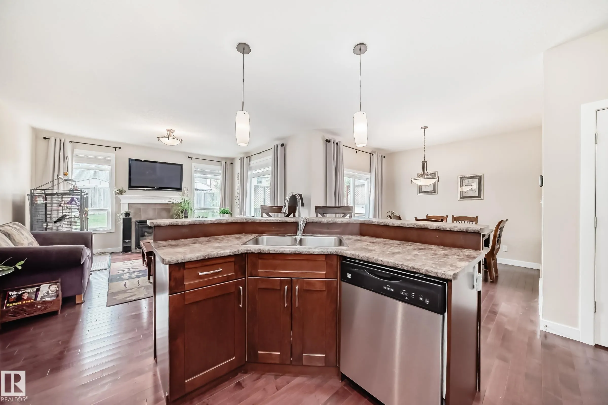29 HERON Crescent